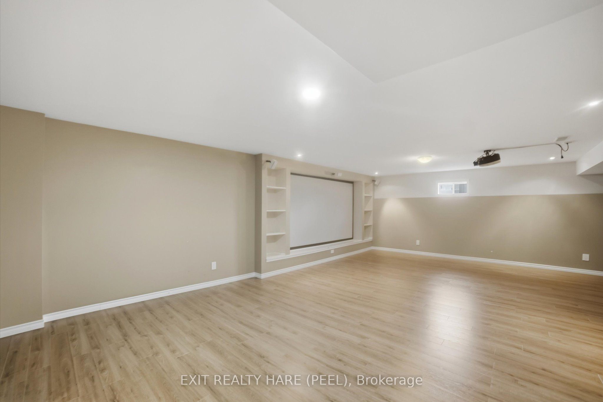 174 Irwin Avenue Property Photo 35