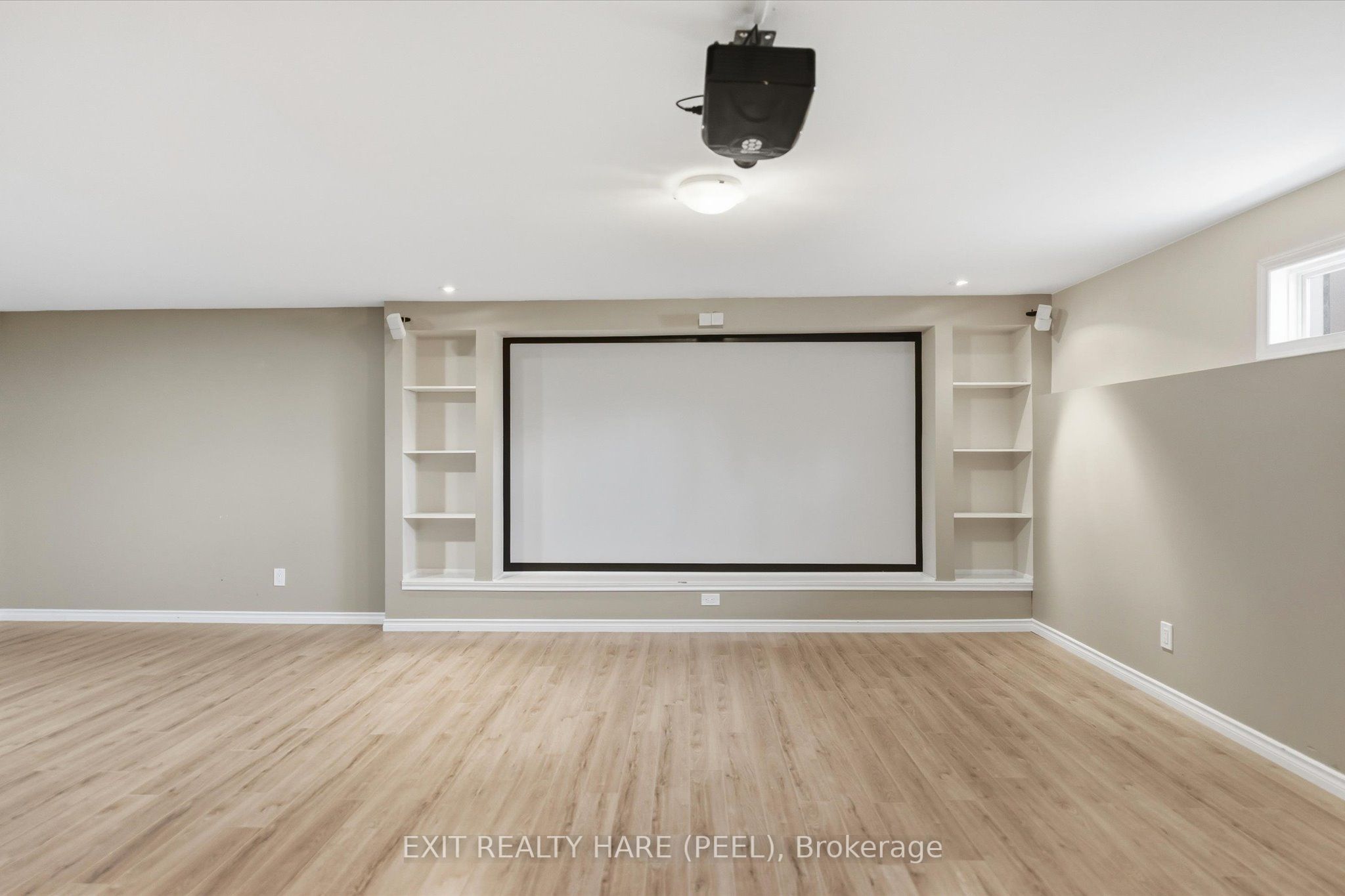 174 Irwin Avenue Property Photo 37