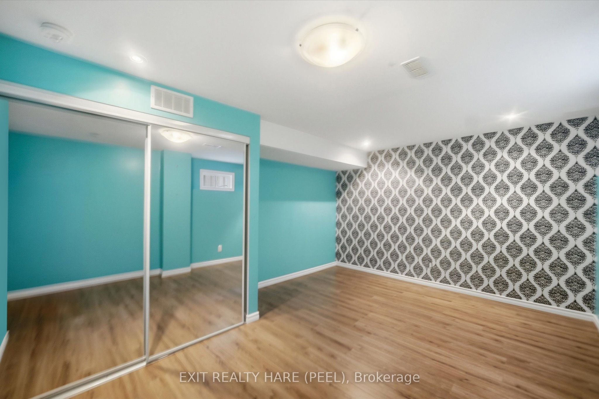 174 Irwin Avenue Property Photo 41