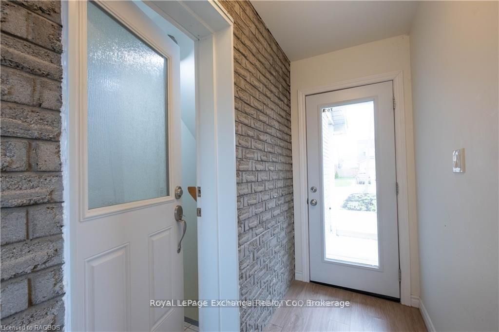 792 Mackendrick Drive Property Photo 3