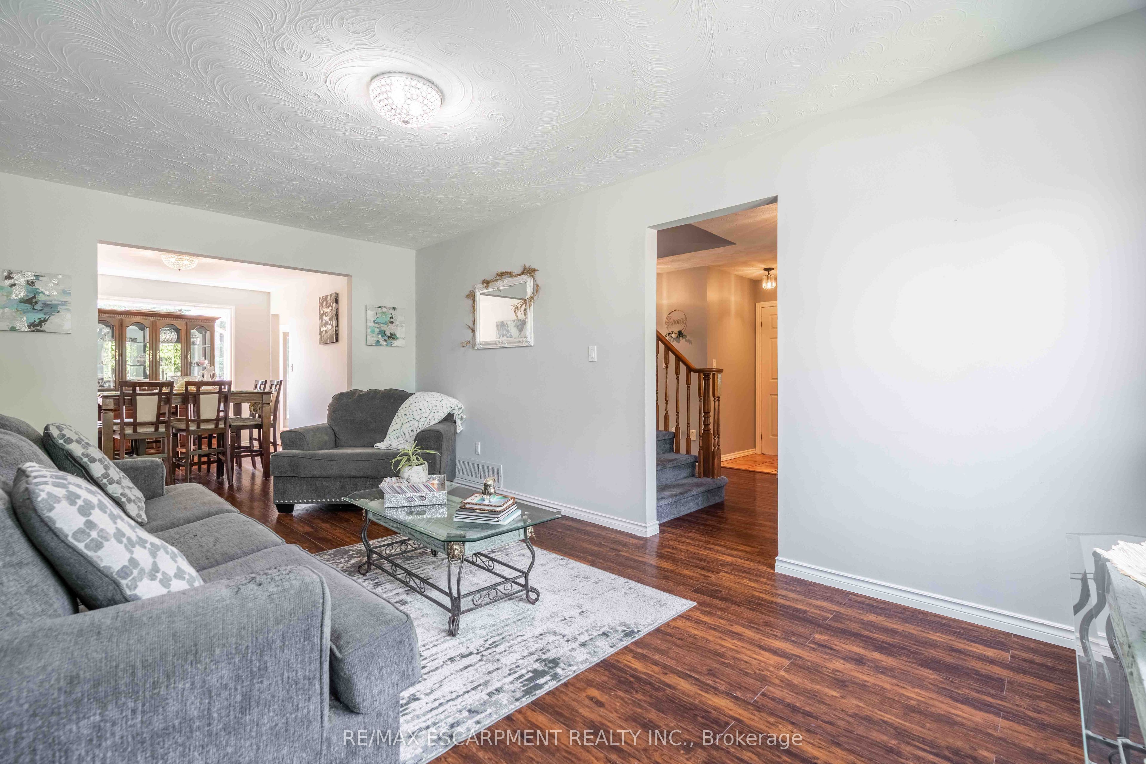 54 Selkirk Street Property Photo 6