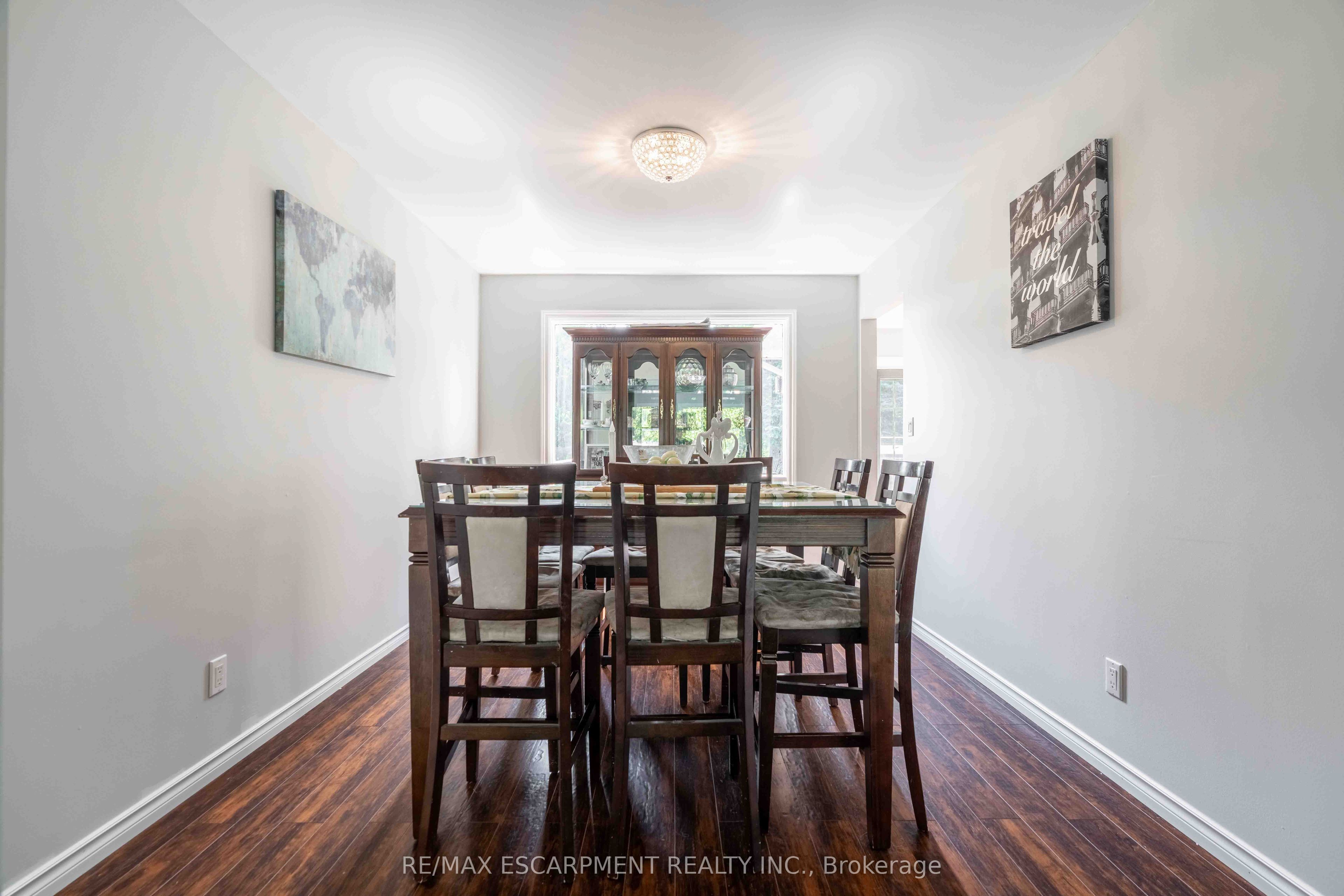 54 Selkirk Street Property Photo 8