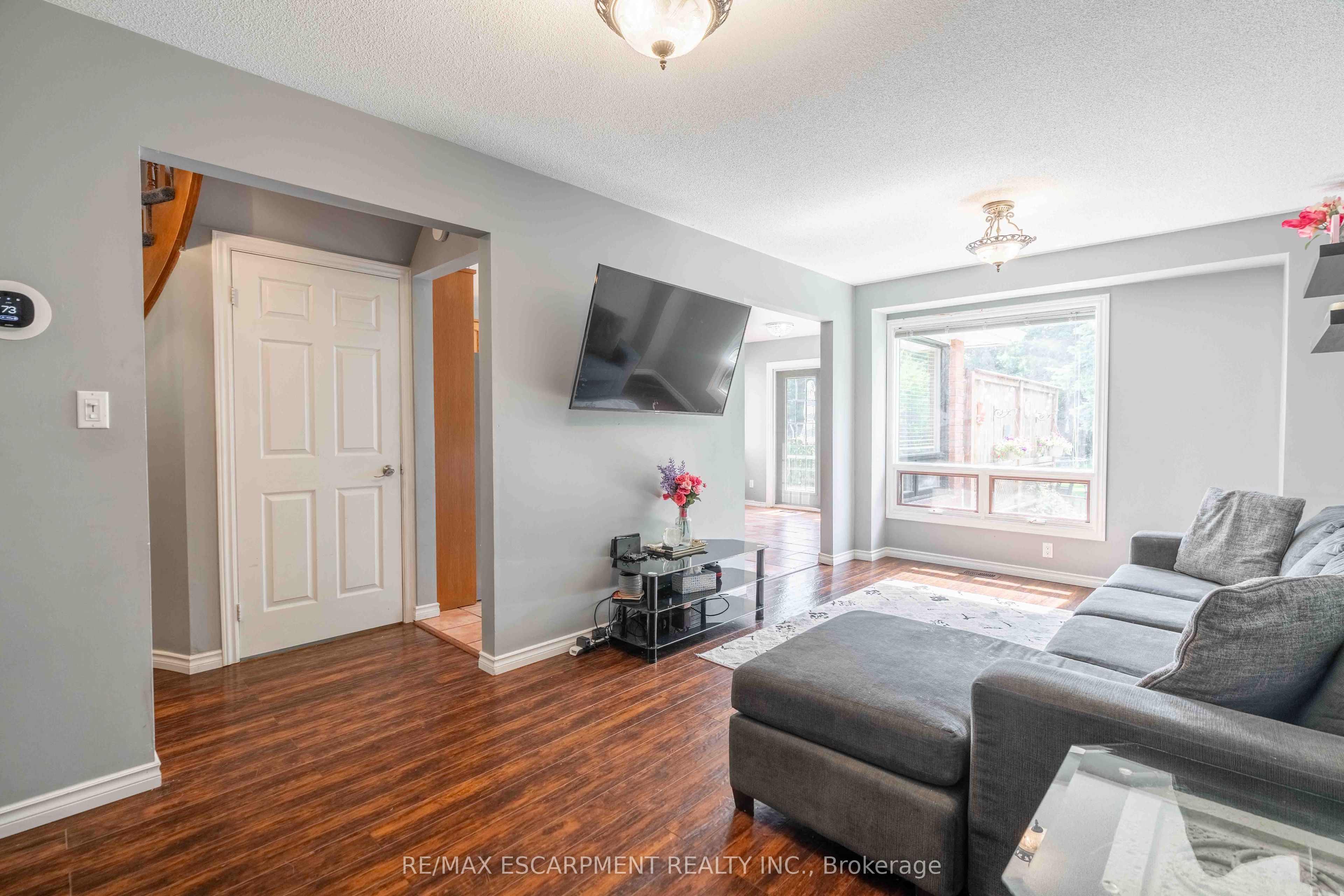 54 Selkirk Street Property Photo 16