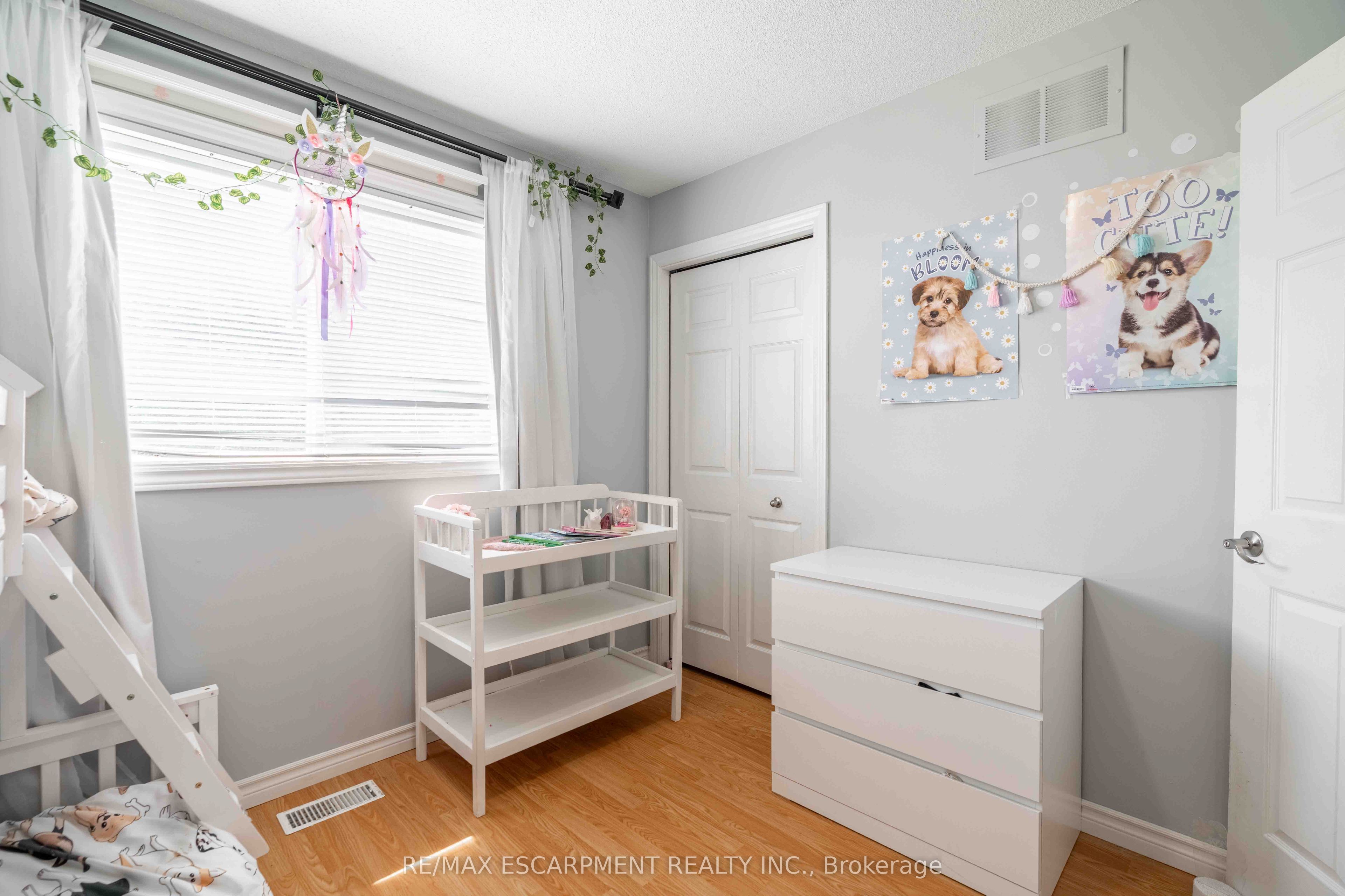 54 Selkirk Street Property Photo 25