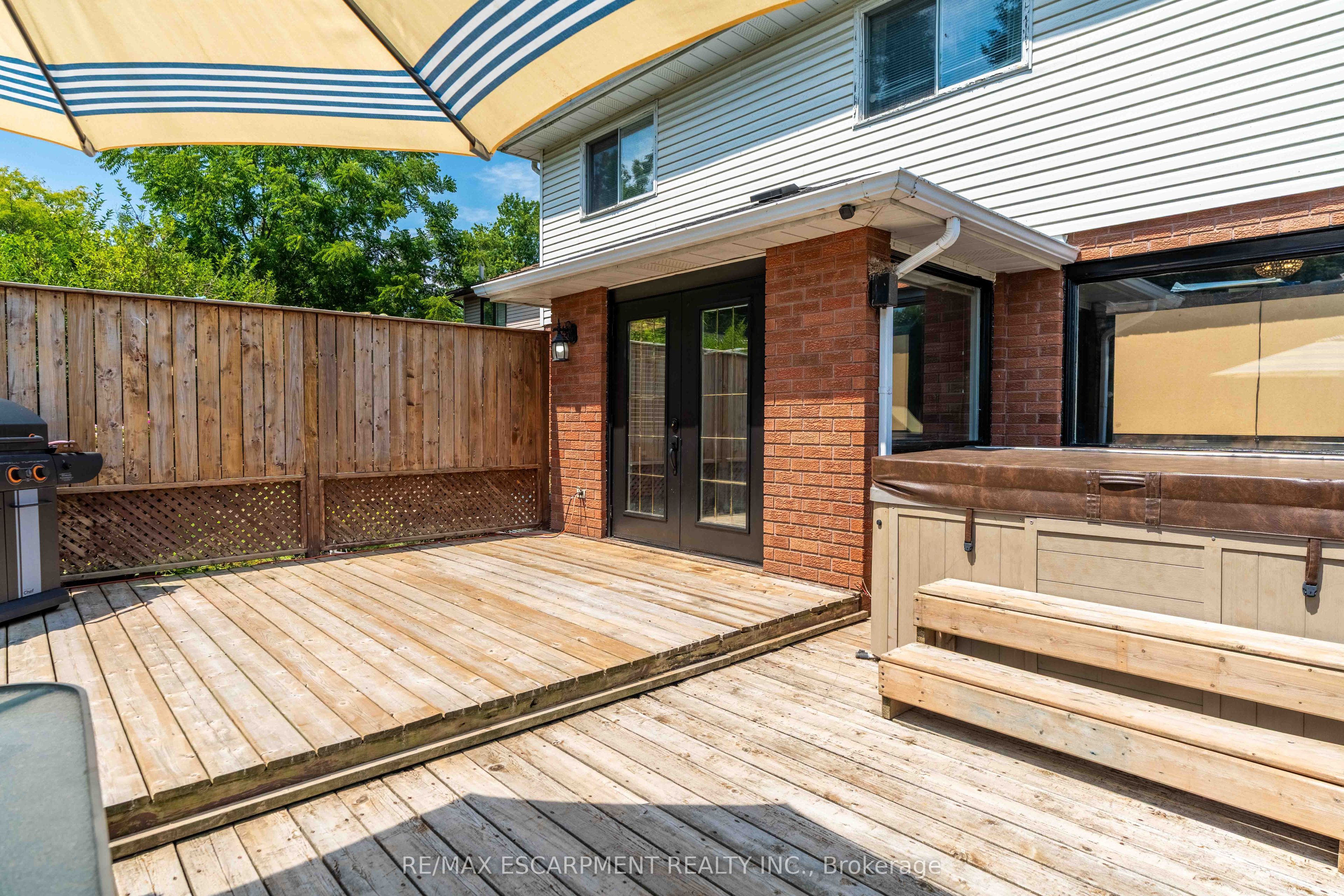 54 Selkirk Street Property Photo 39
