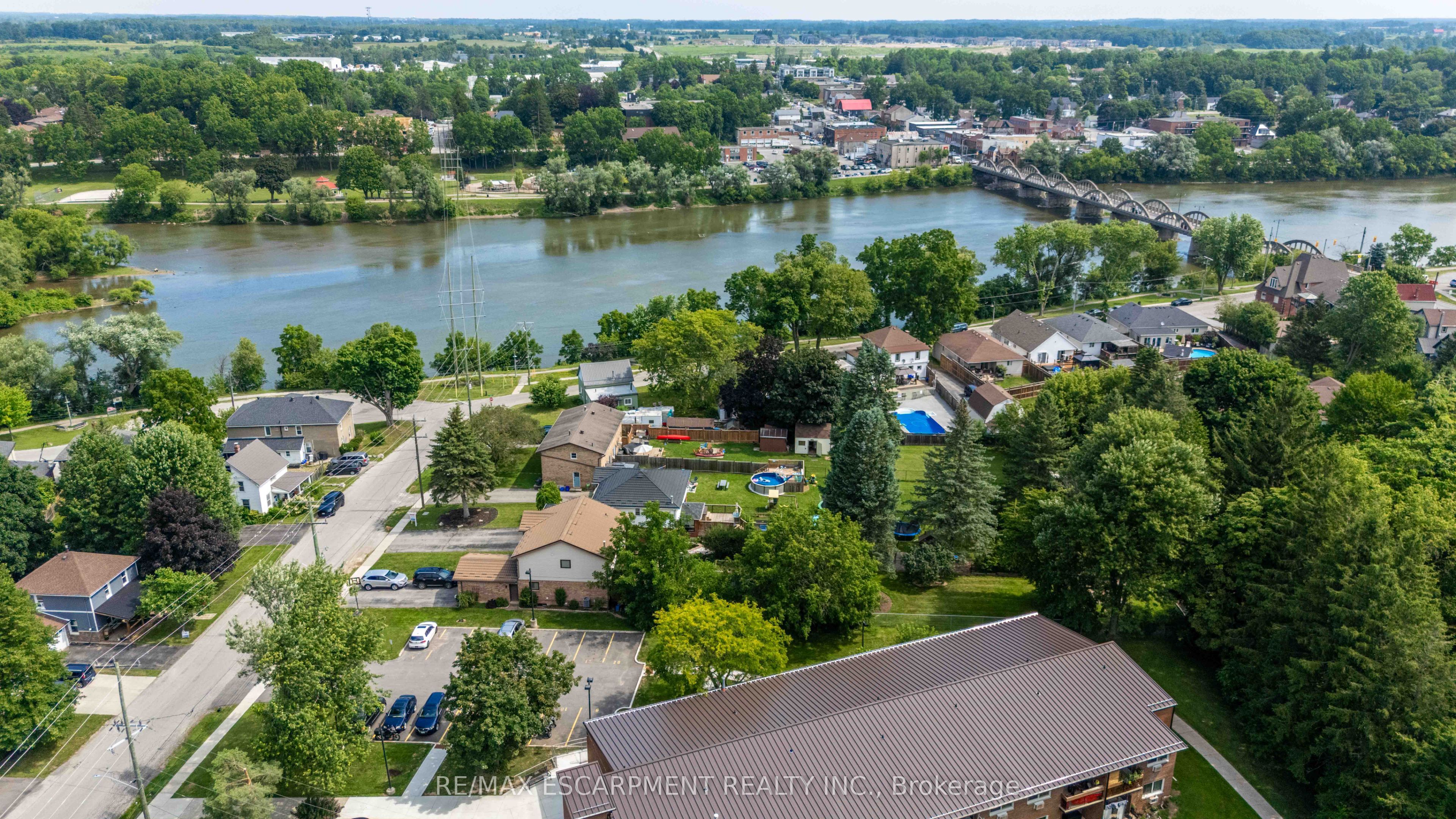 54 Selkirk Street Property Photo 48