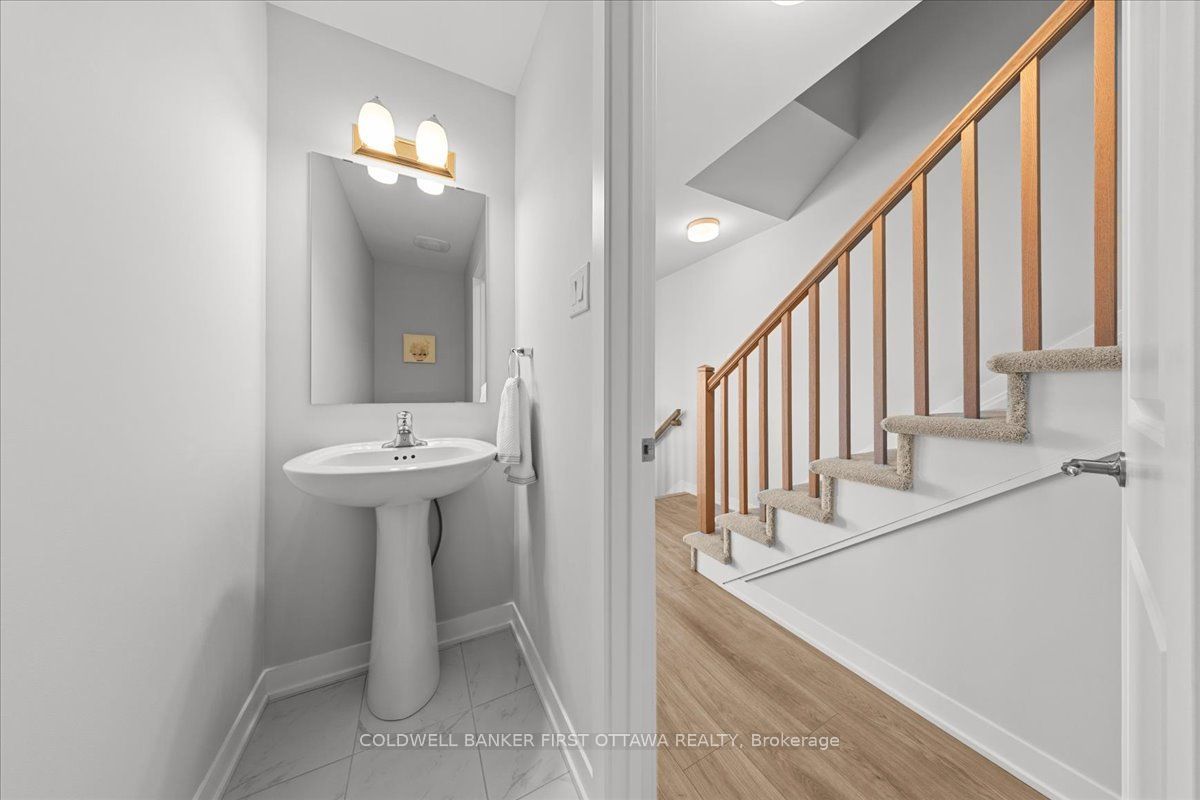210 Parnian Private Property Photo 5