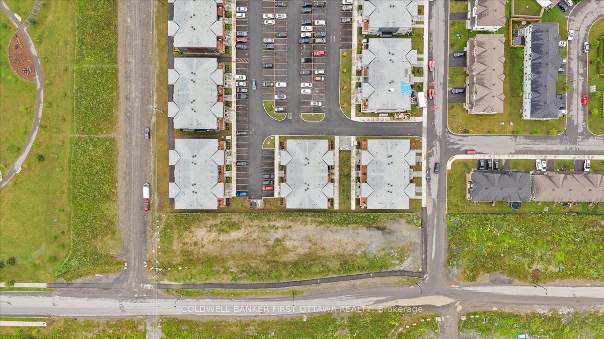 210 Parnian Private Property Photo 26