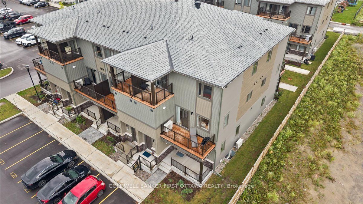 210 Parnian Private Property Photo 27