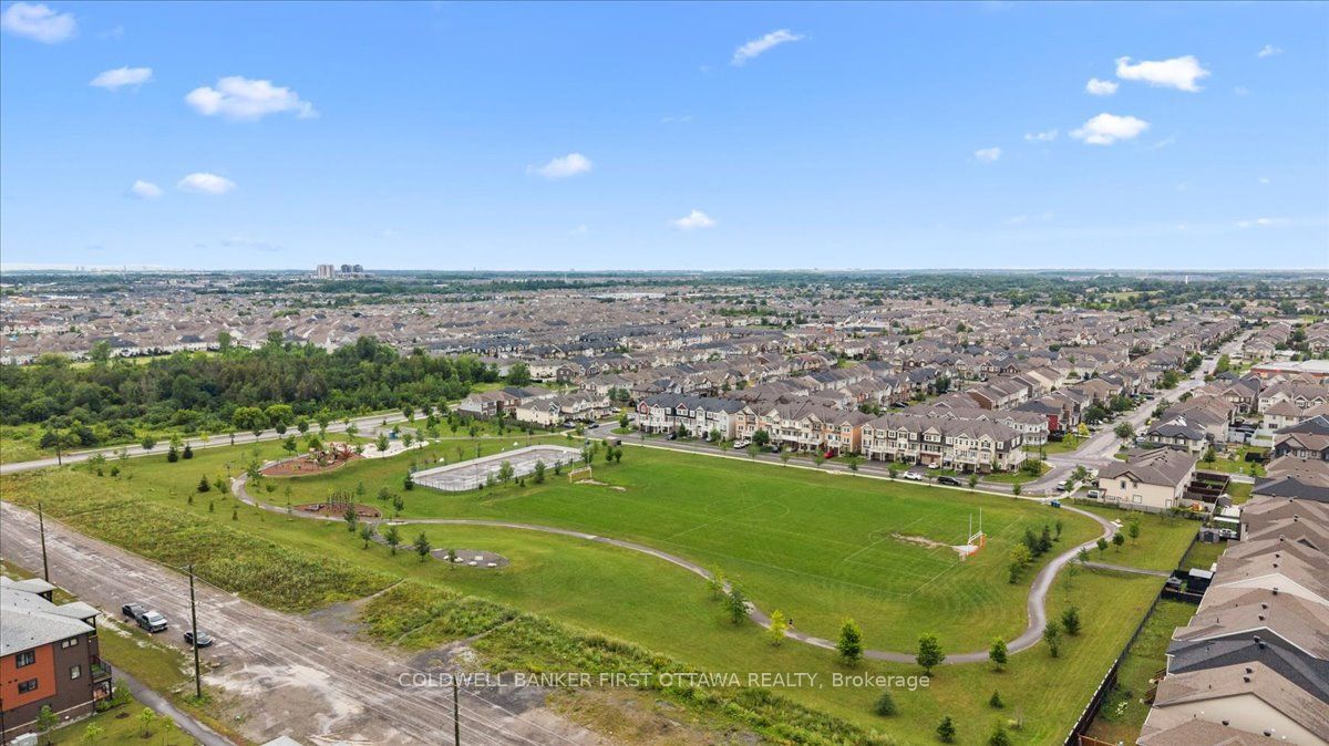 210 Parnian Private Property Photo 33