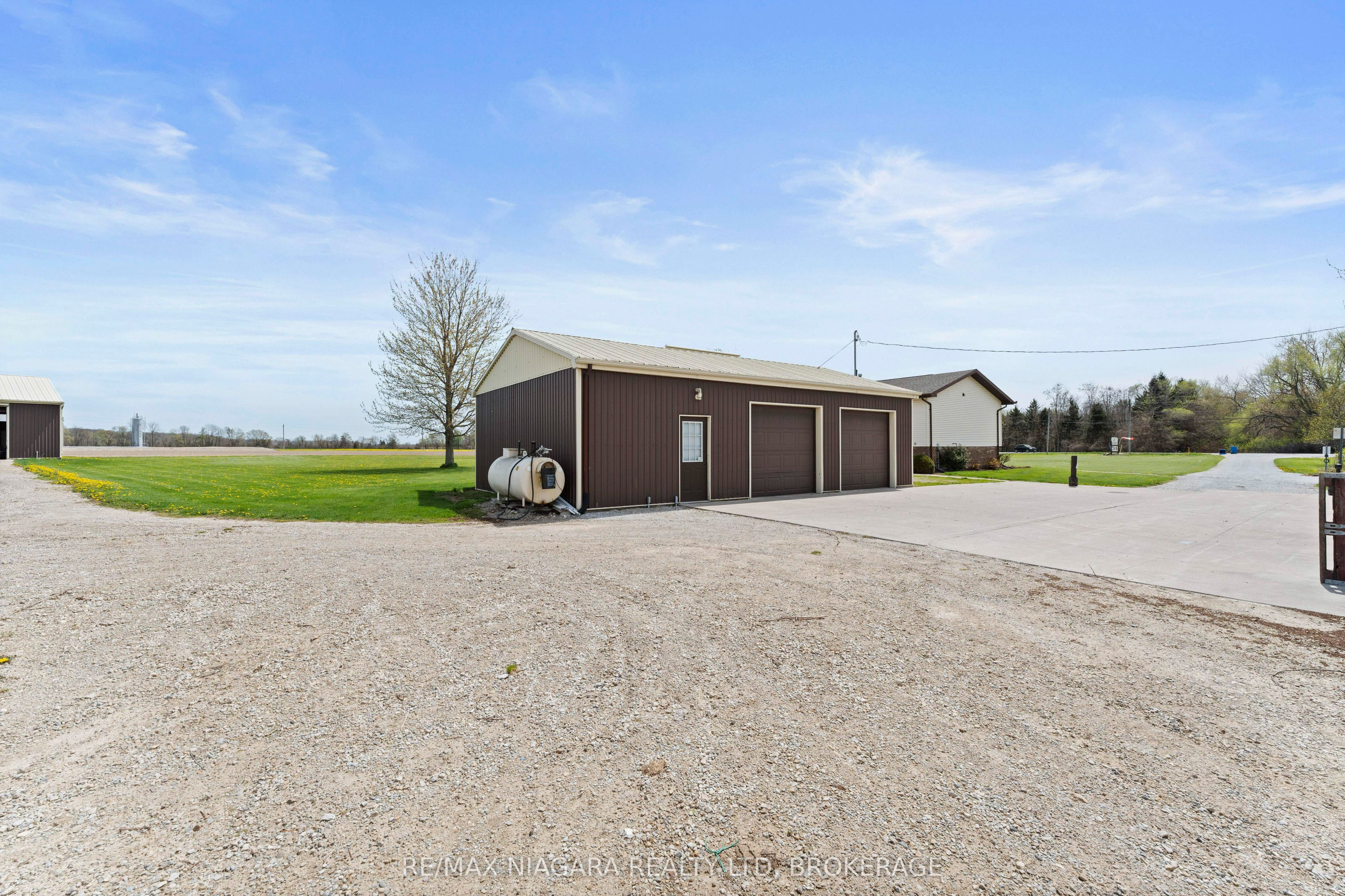 410 County Rd 50 Road W Property Photo 13