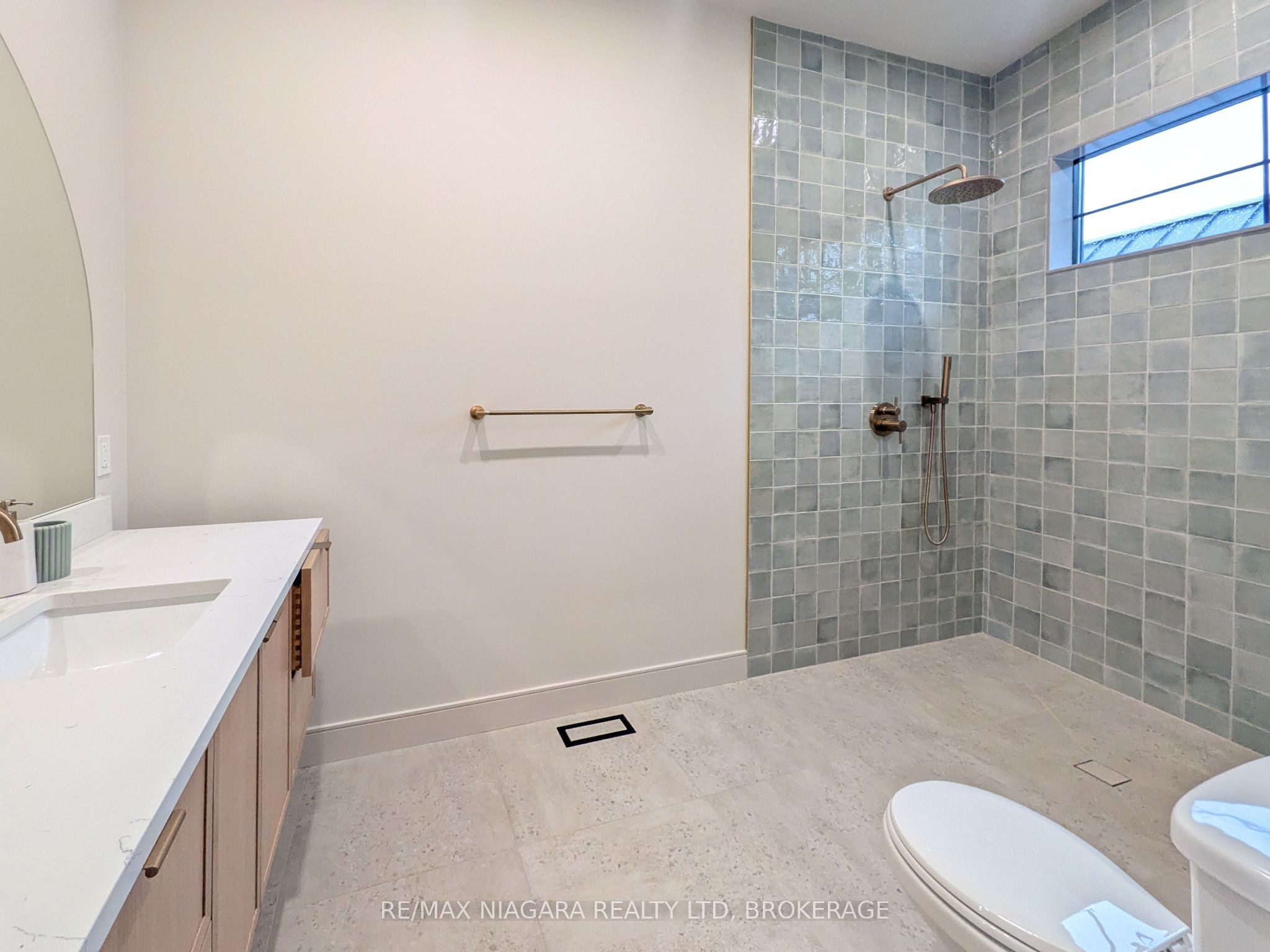 4349 Erie Road Property Photo 37