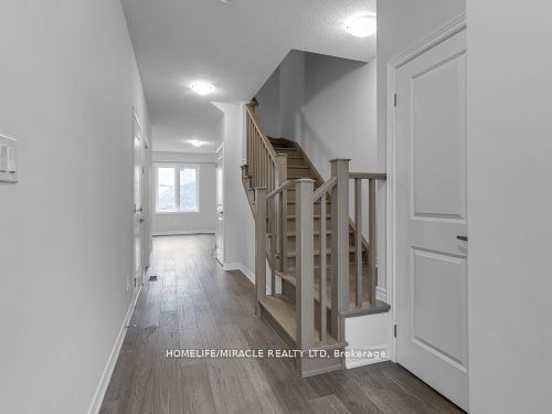 32 Vickers Road Property Photo 5