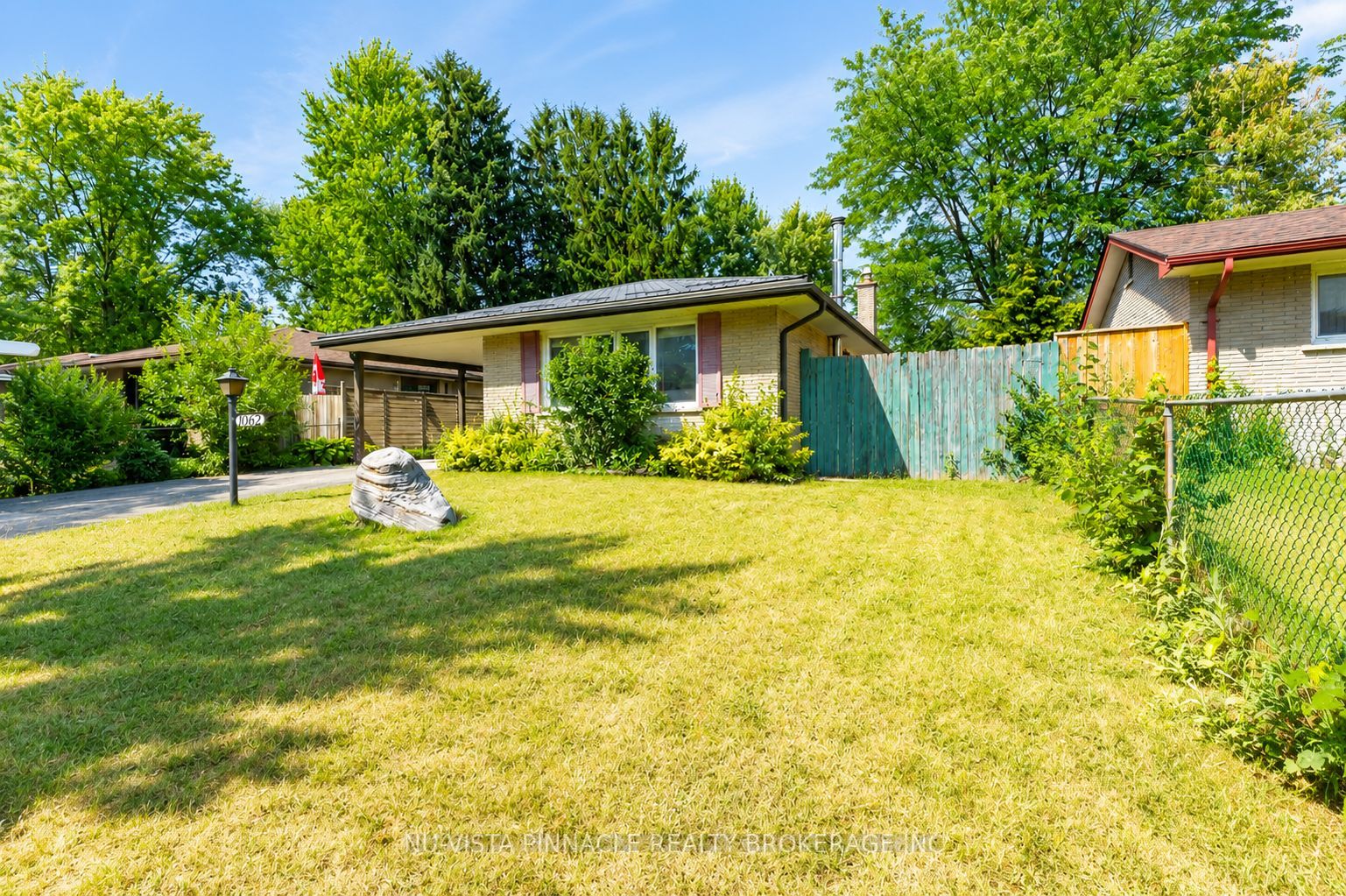 1062 Apache Road Property Photo 2