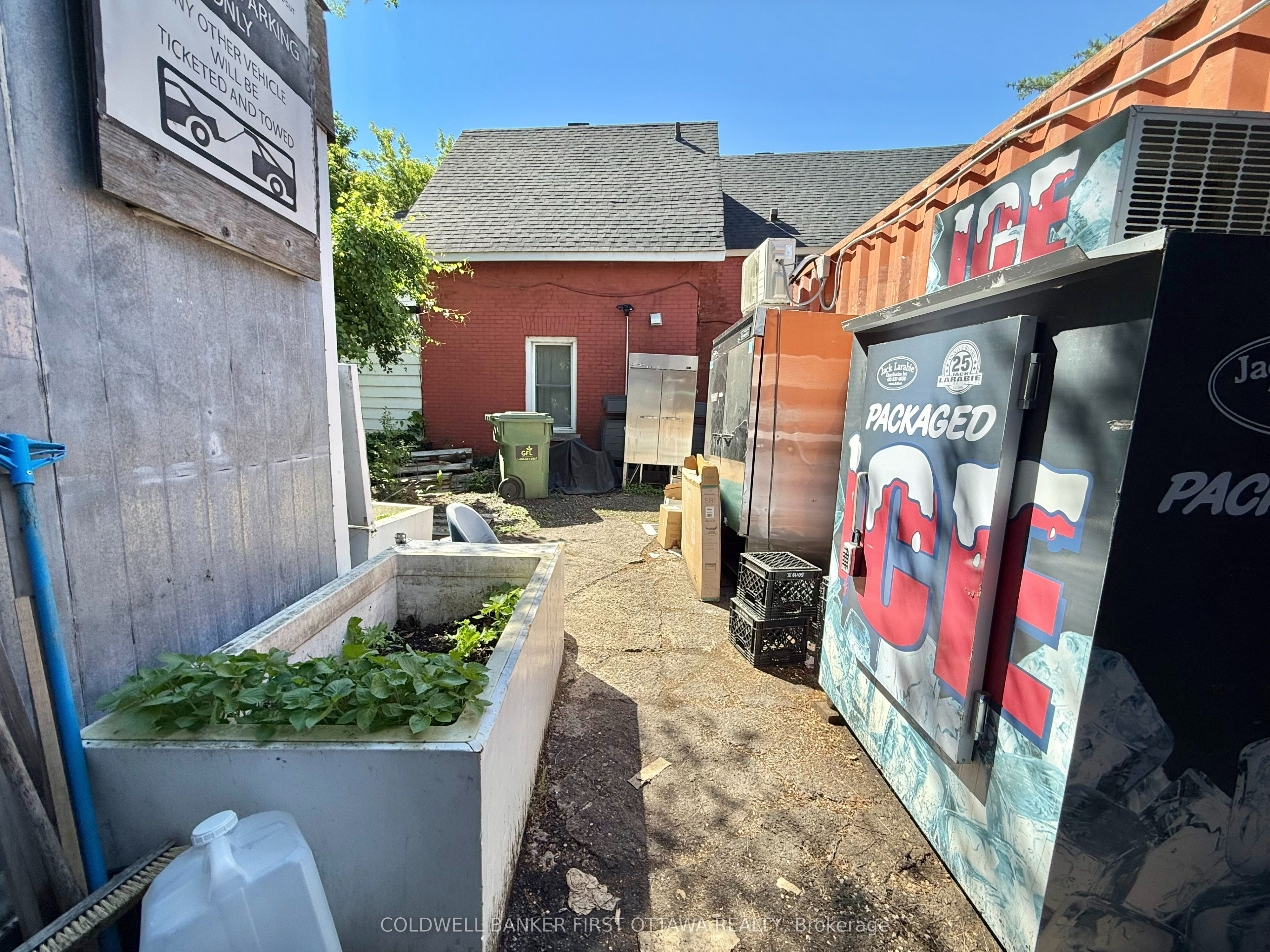 690-b Somerset Street W Property Photo 19
