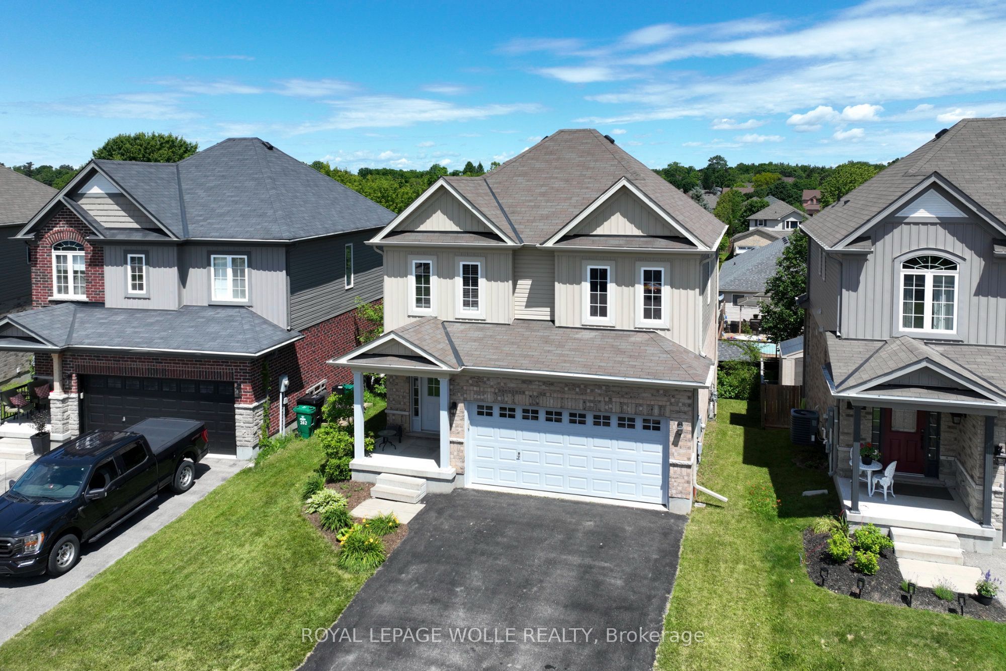 264 Vincent Drive Property Photo 1