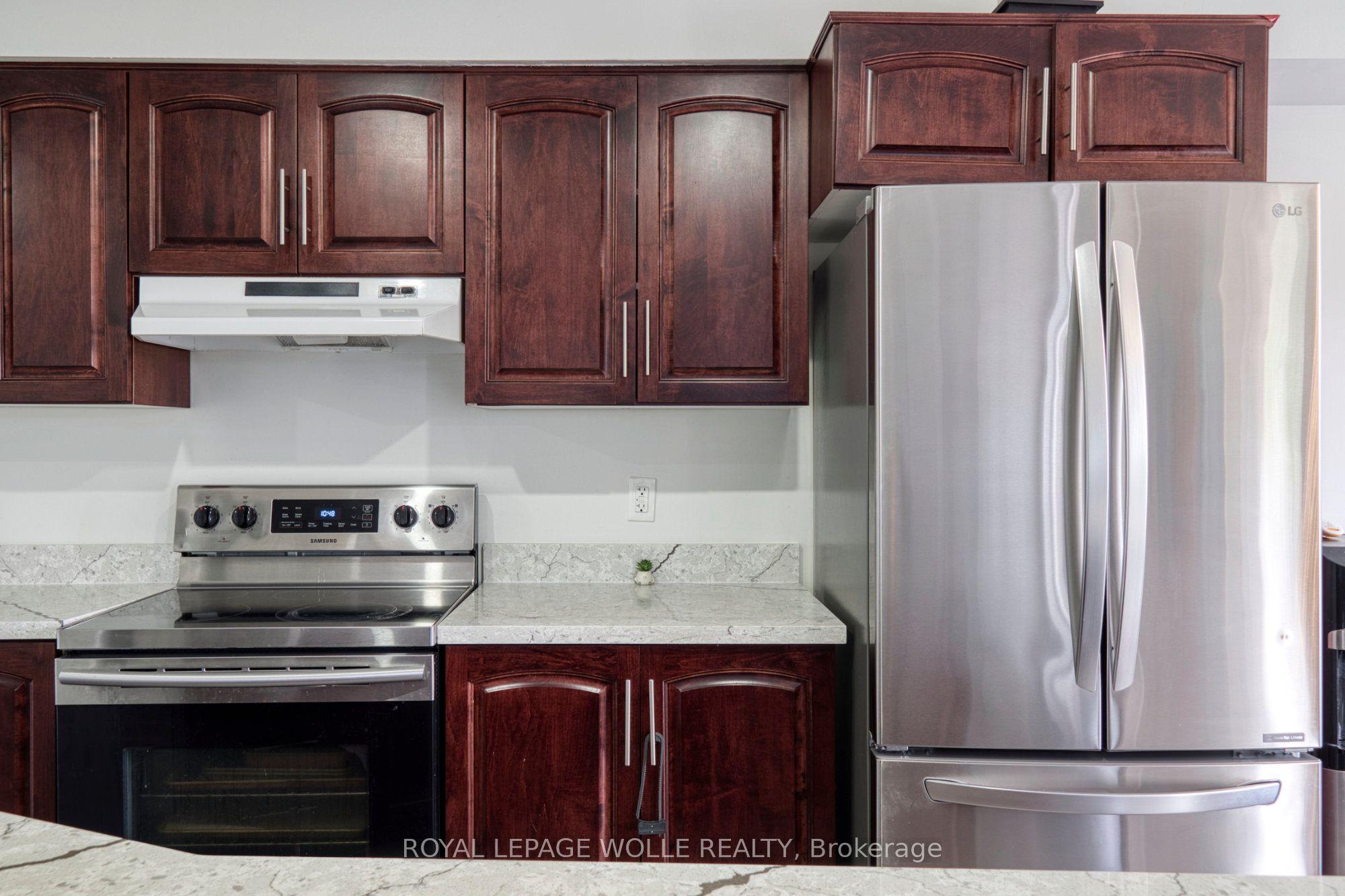 264 Vincent Drive Property Photo 8