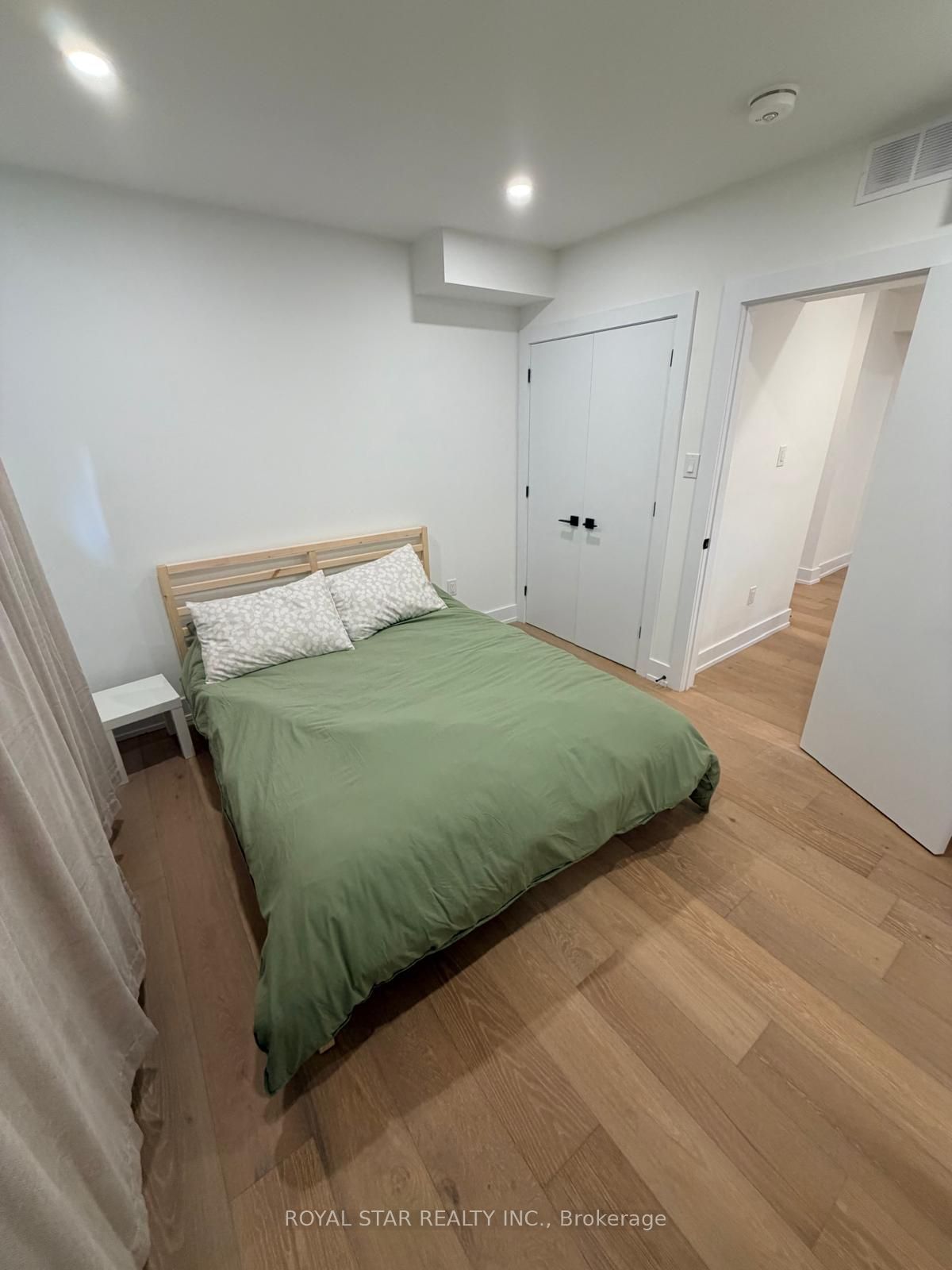 253 Duncairn Avenue Unit B Property Photo 10