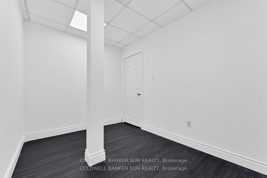 290 Dundas Street Property Photo 16