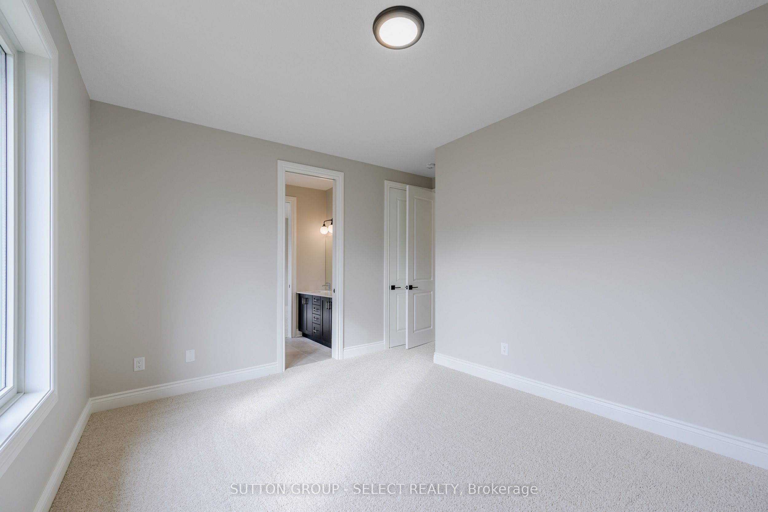 2835 Sheffield Place 7 Property Photo 29