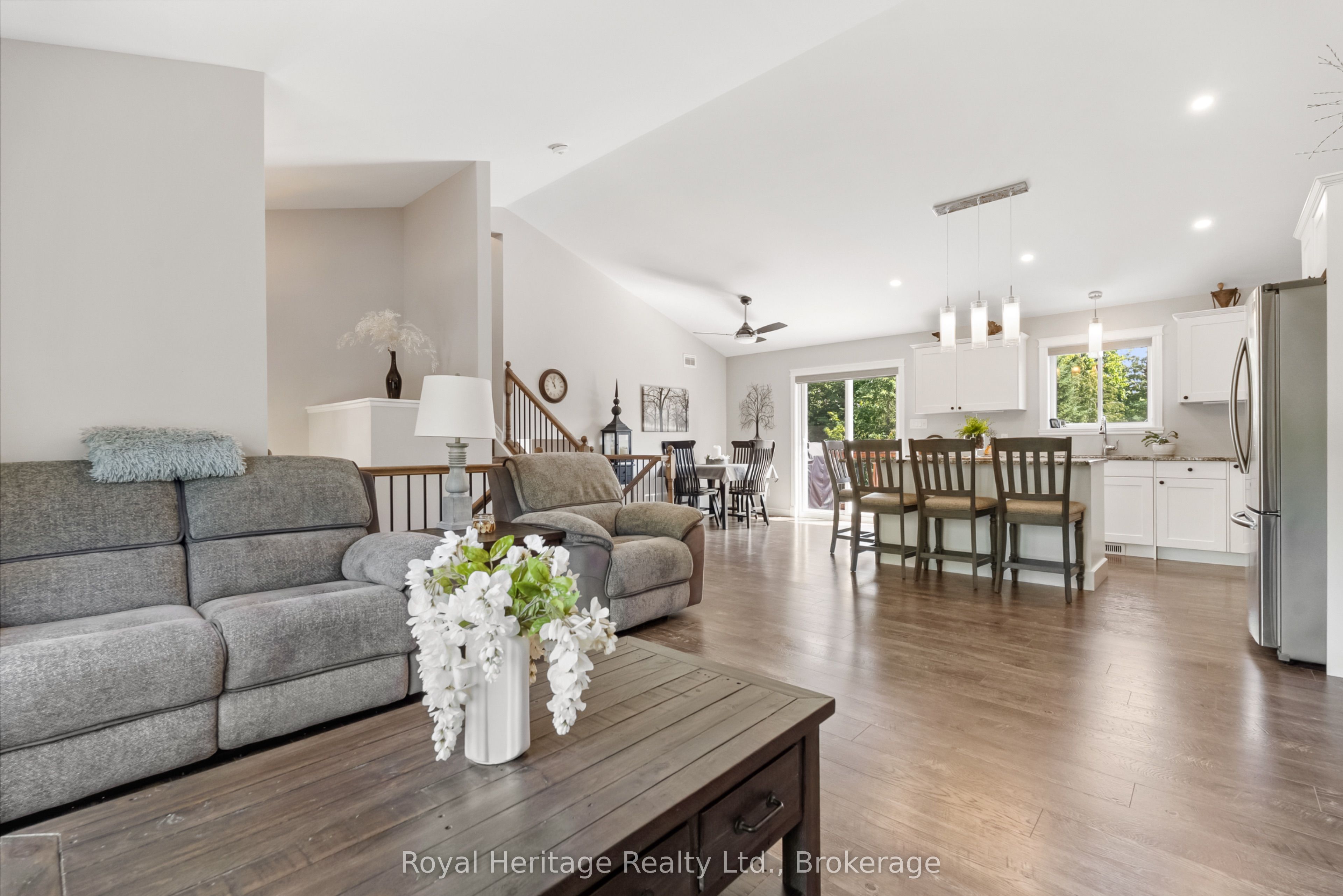 38 Clifford Drive Property Photo 5