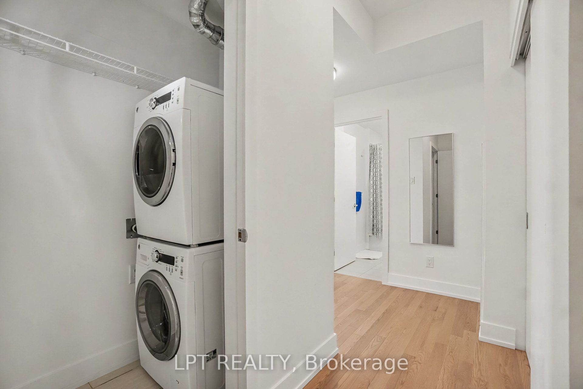 88 Richmond Road 512 Property Photo 5