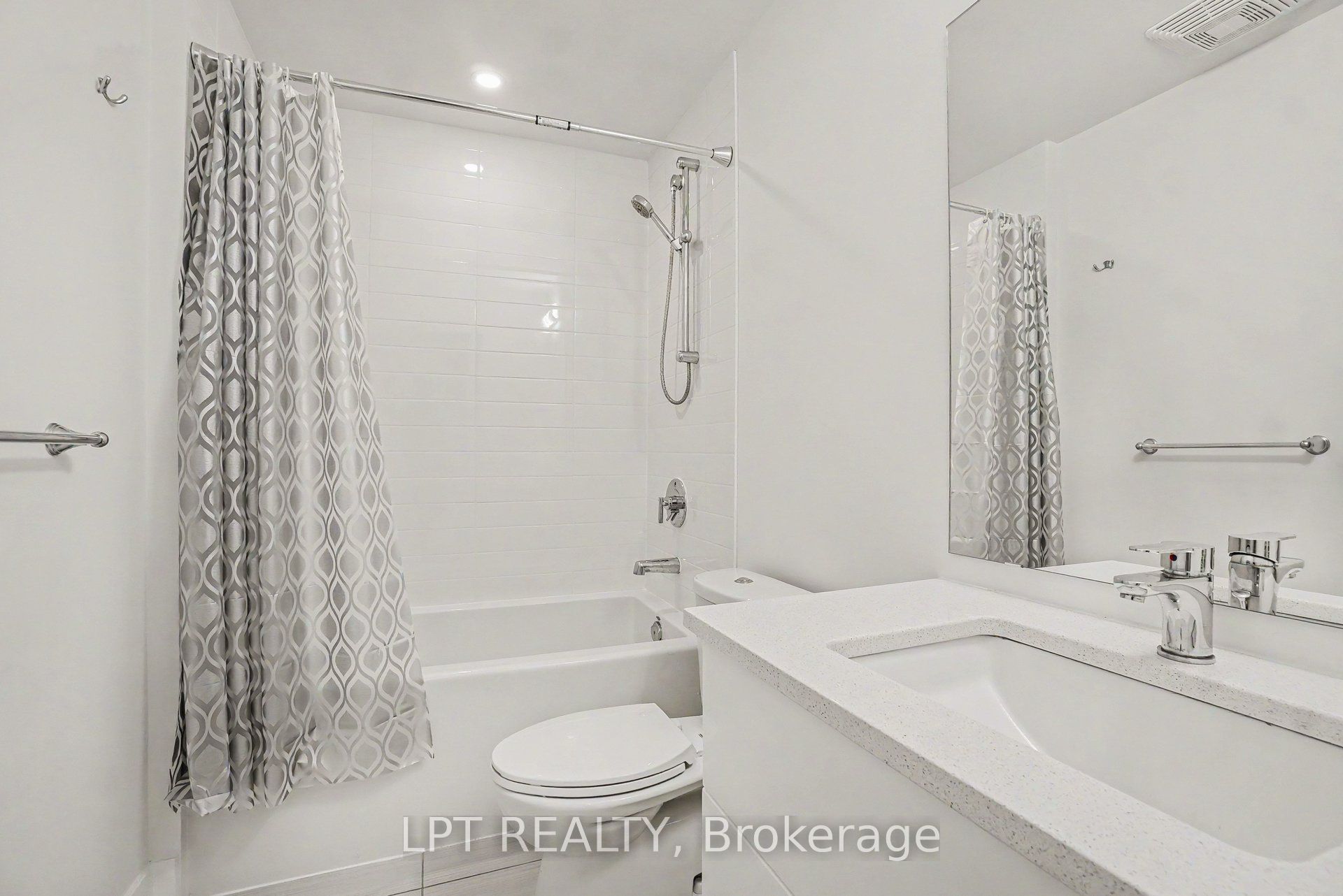 88 Richmond Road 512 Property Photo 6