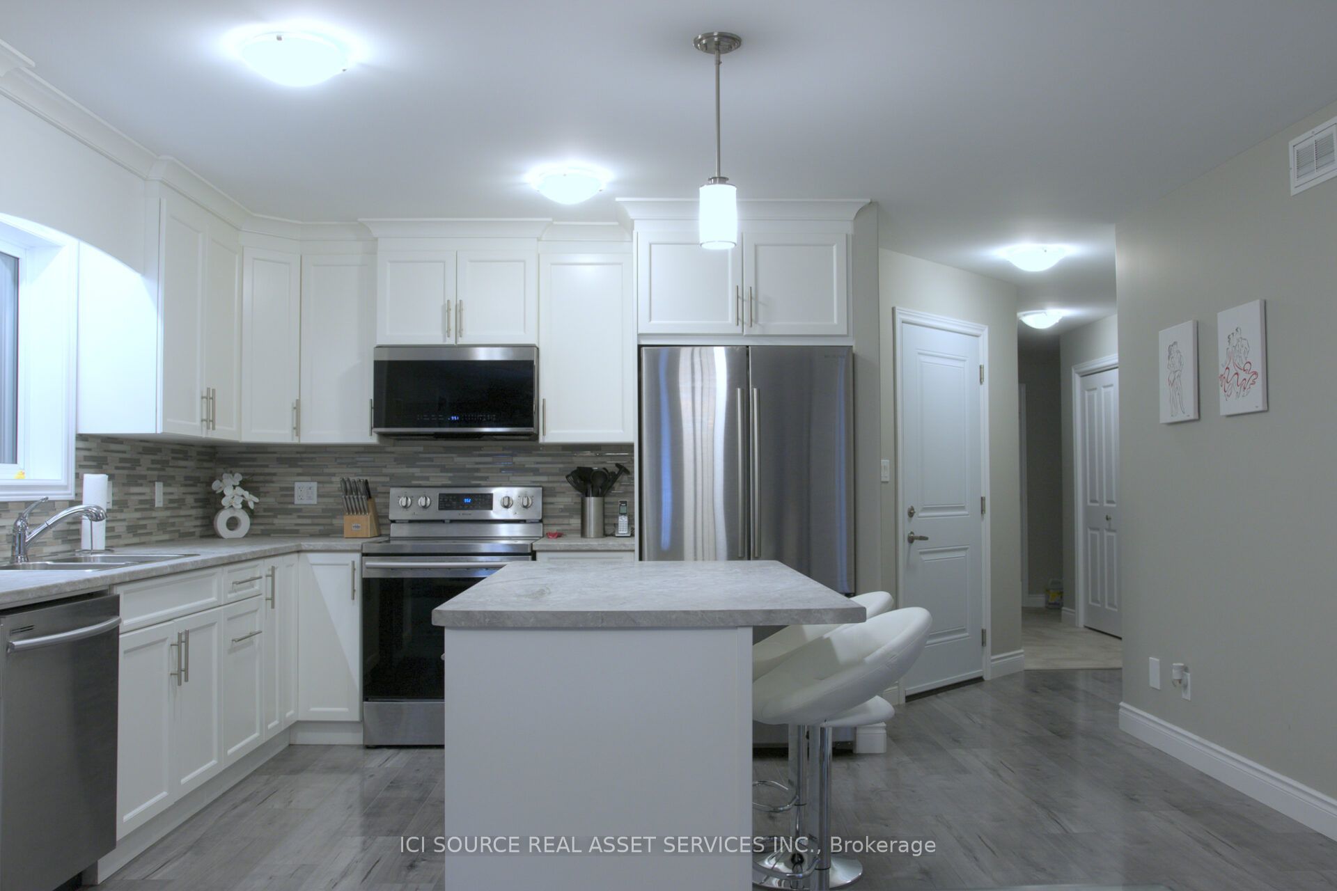 50 Deacon Place Property Photo 4