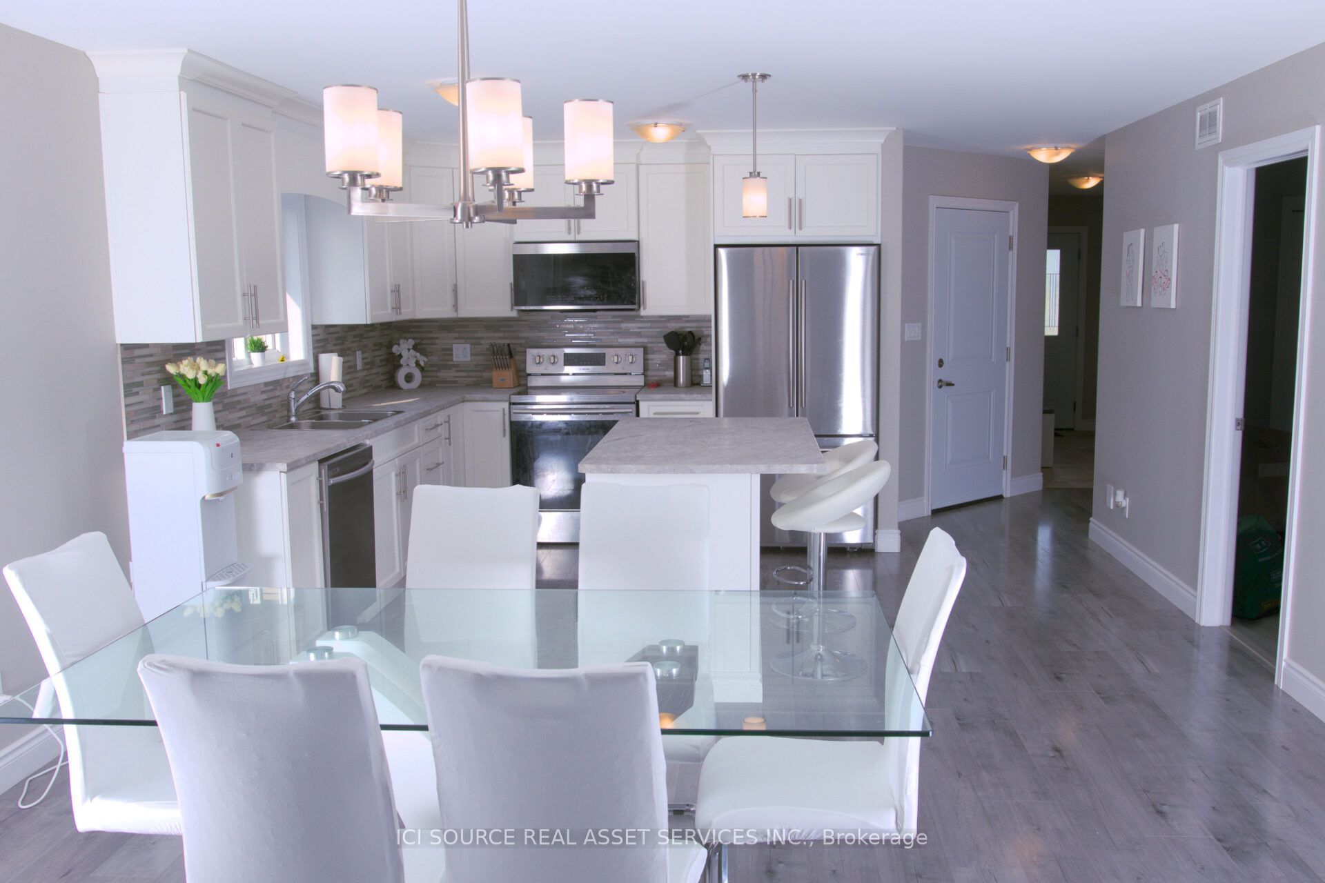 50 Deacon Place Property Photo 5