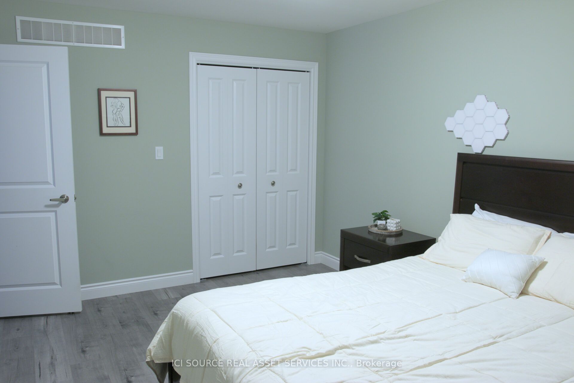 50 Deacon Place Property Photo 9