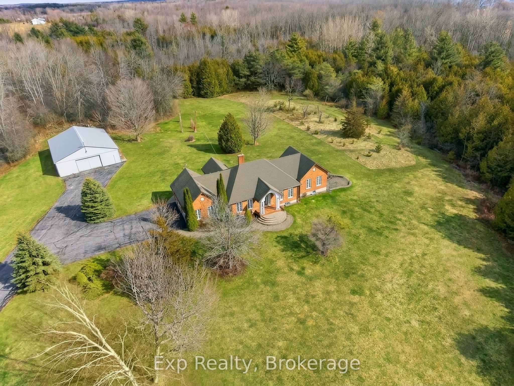 1497 Pentecostal Road Property Photo 1