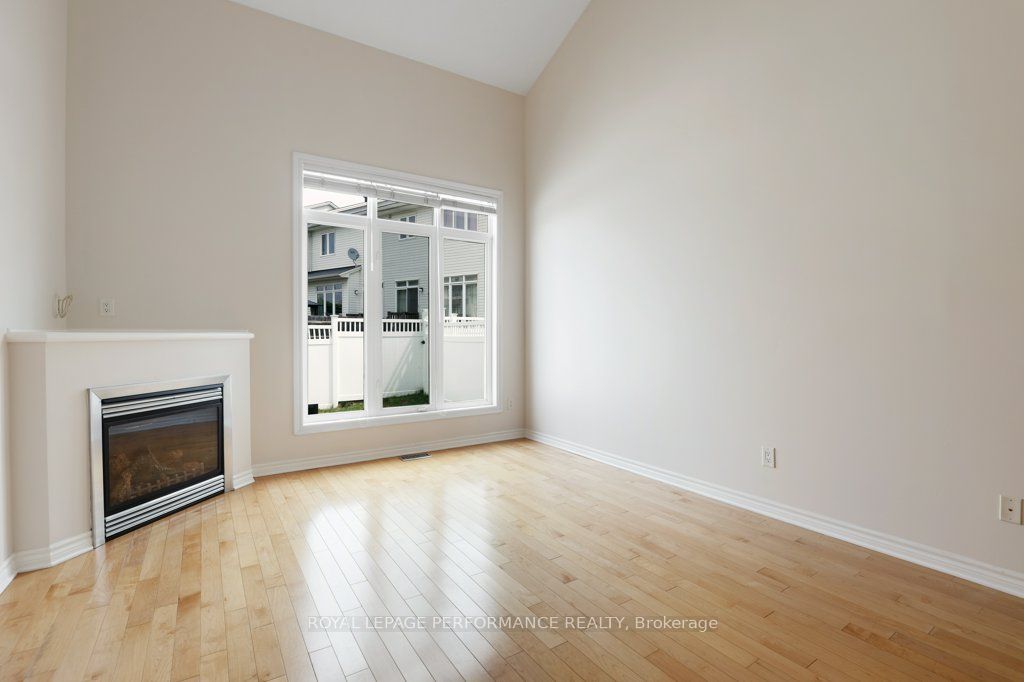 306 Waymark Crescent Property Photo 21