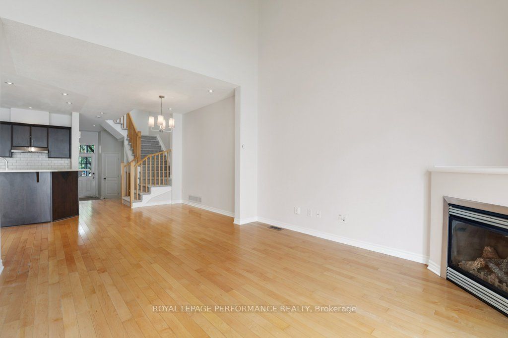 306 Waymark Crescent Property Photo 23