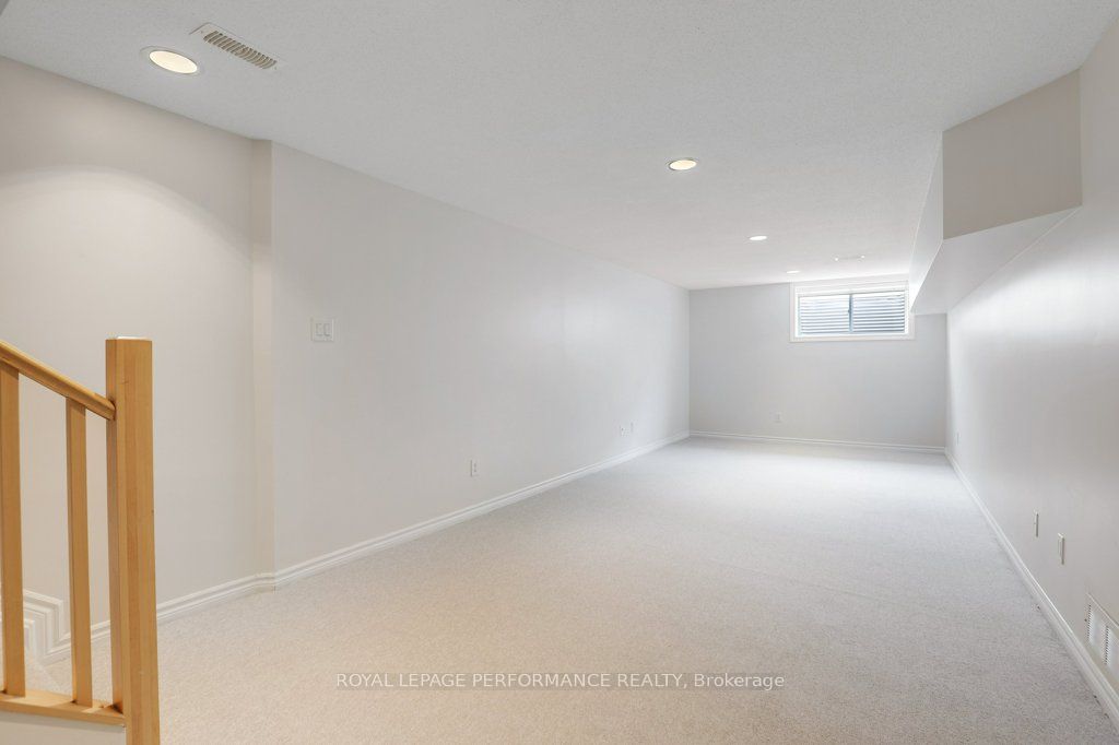 306 Waymark Crescent Property Photo 36