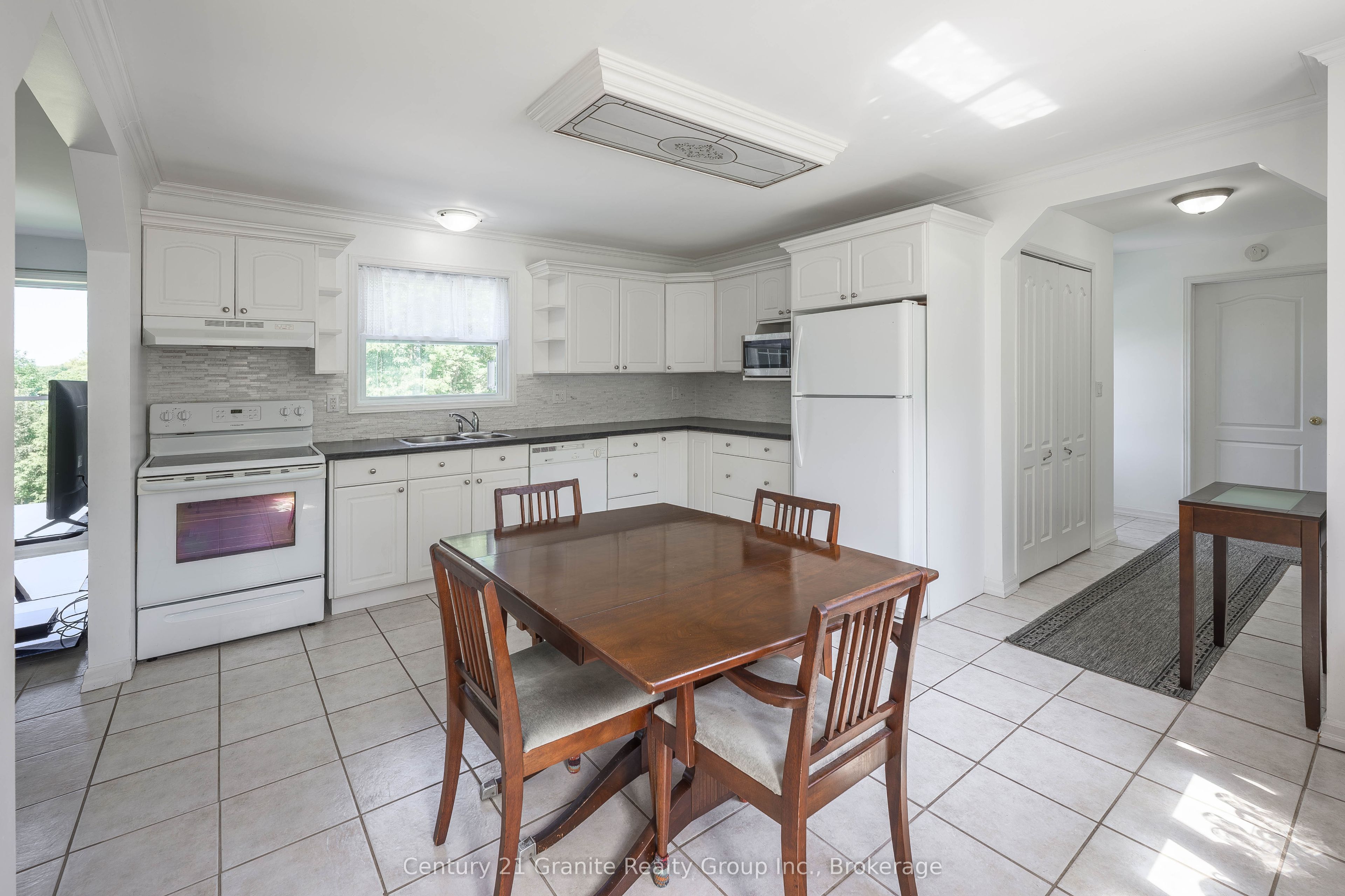 7177 Gelert Road Property Photo 6