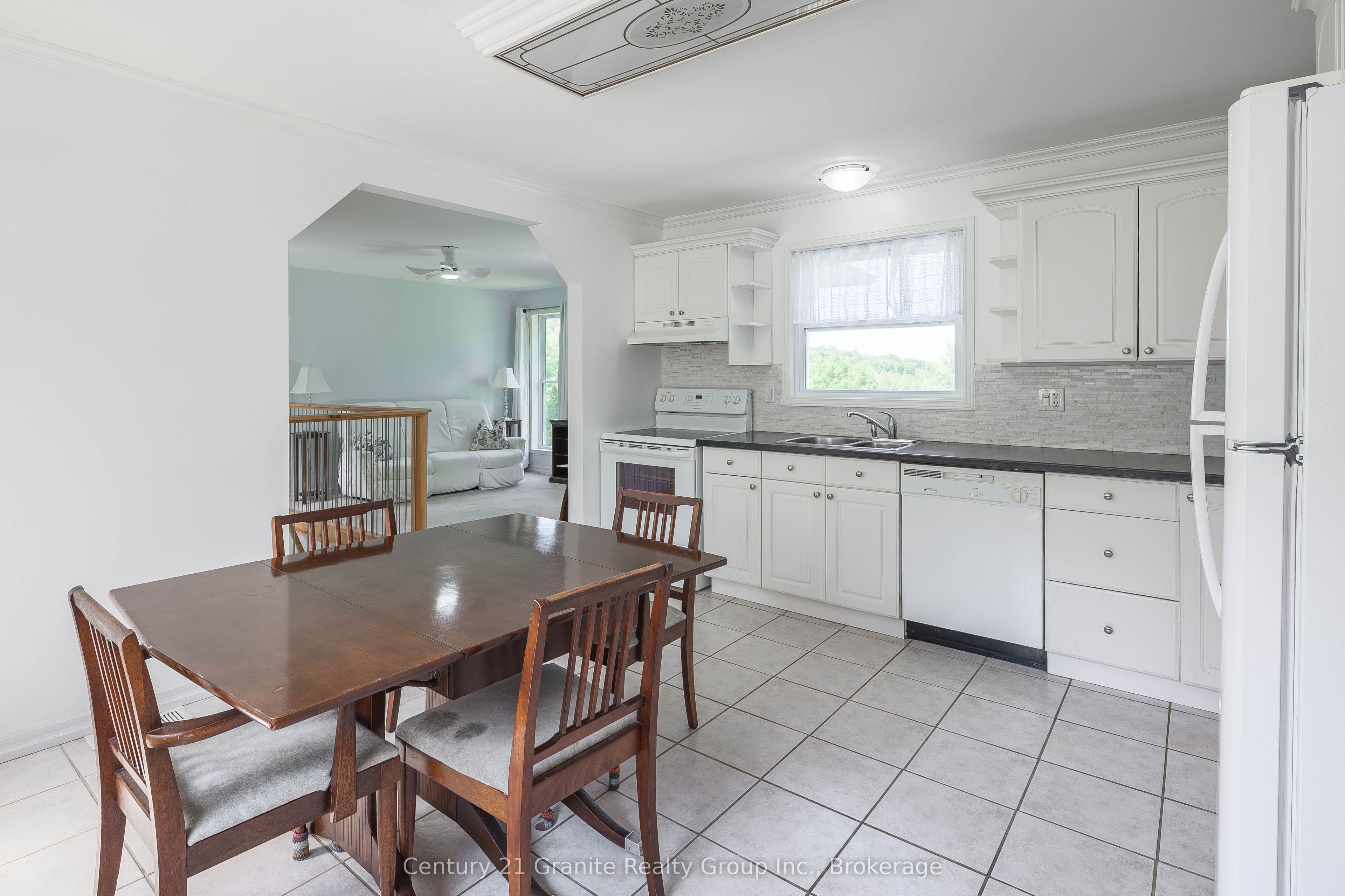 7177 Gelert Road Property Photo 10