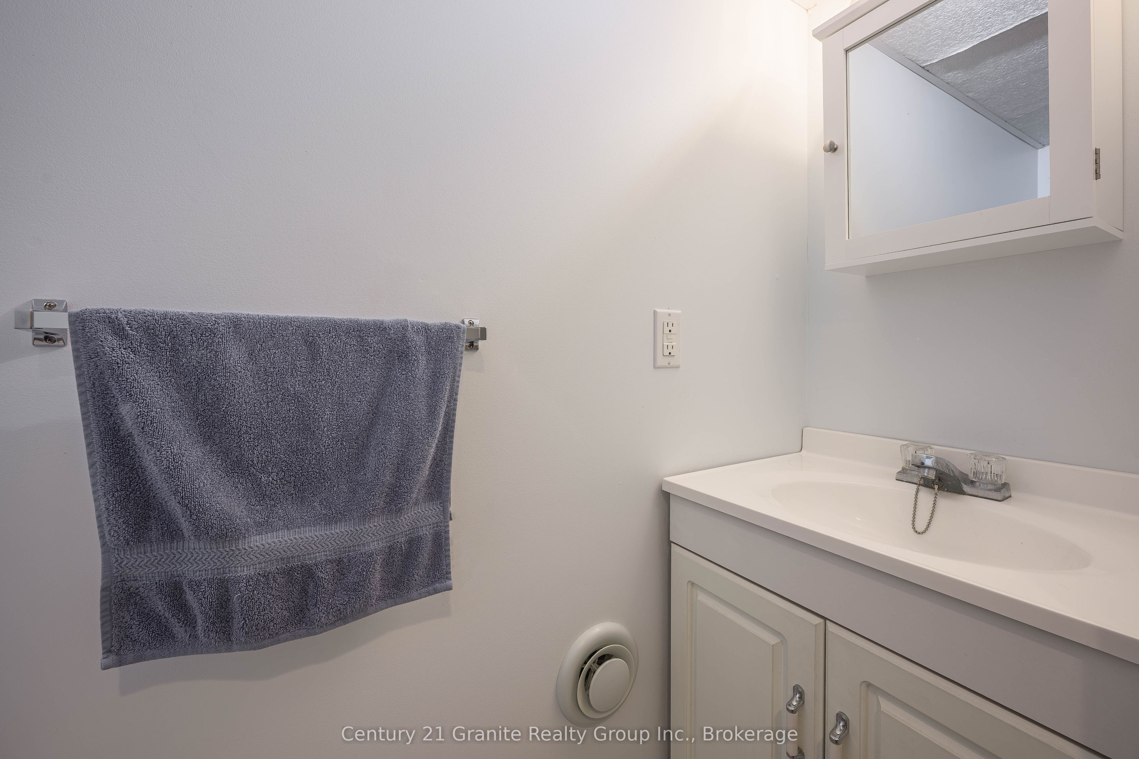 7177 Gelert Road Property Photo 34