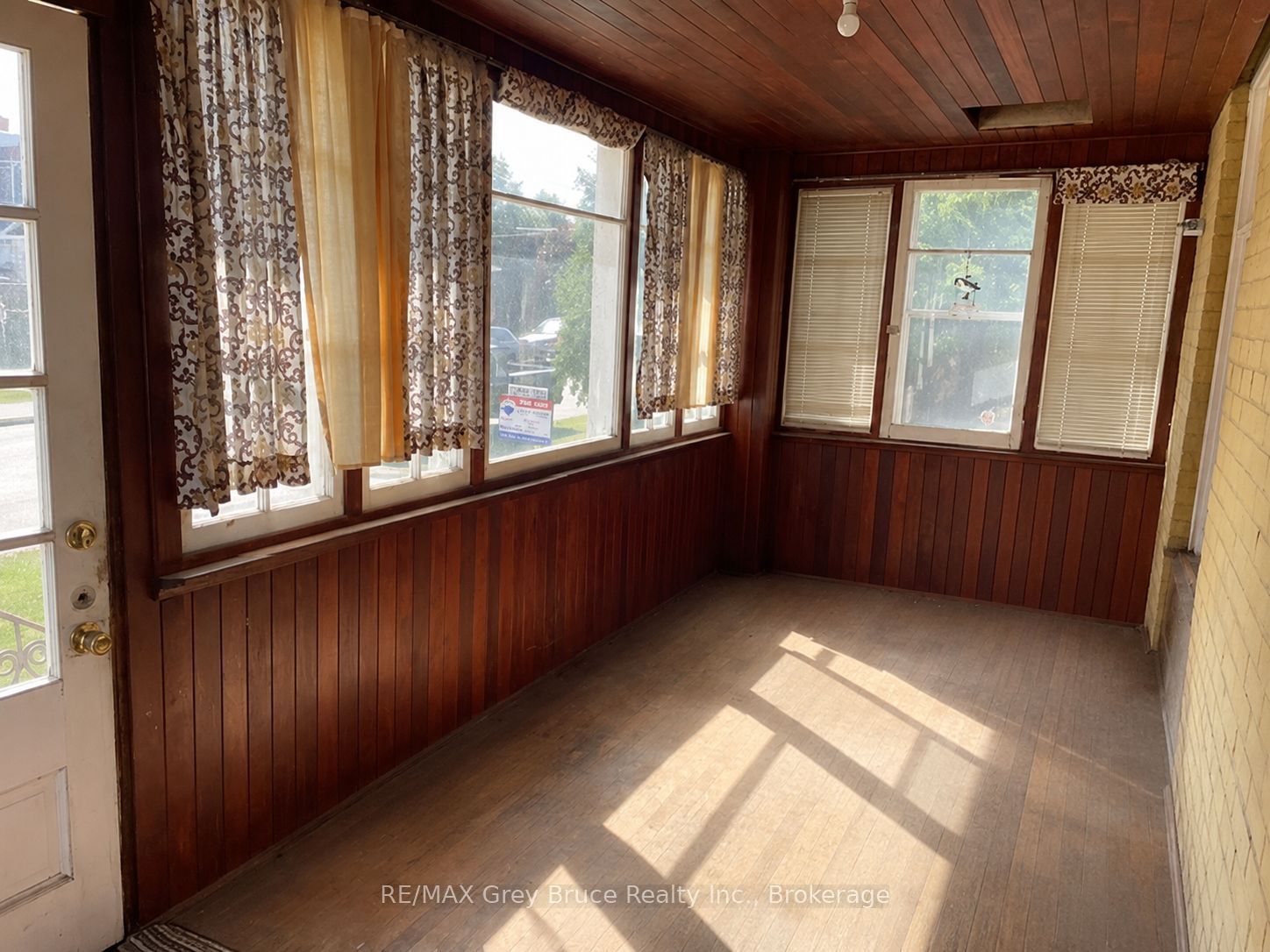 1348 5th Avenue W Property Photo 4