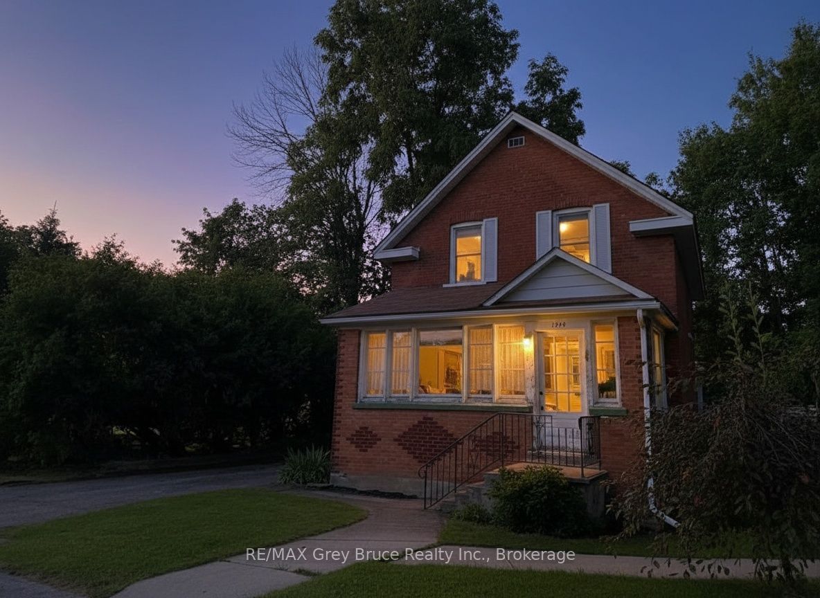 1348 5th Avenue W Property Photo 17
