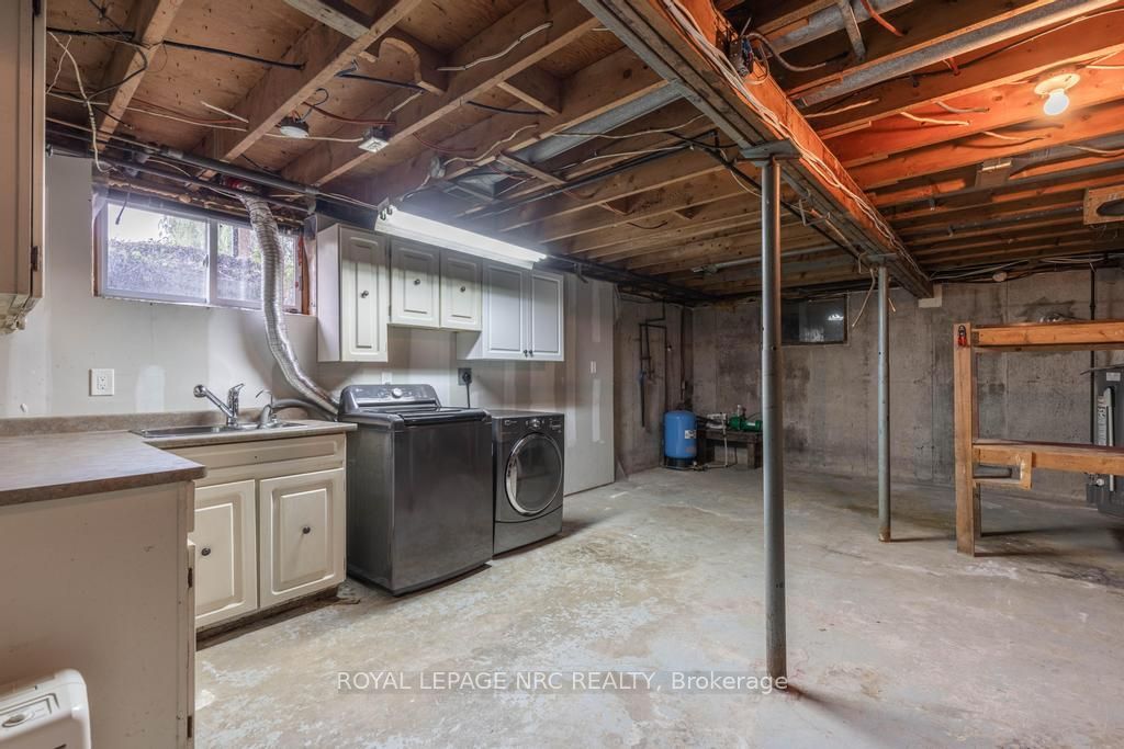 2432 Port Robinson Road Property Photo 25