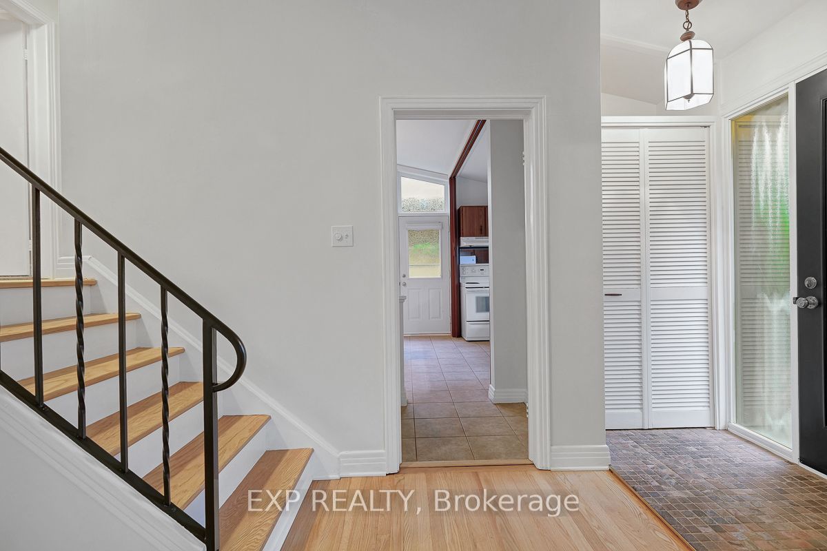 1473 Chomley Crescent Property Photo 11