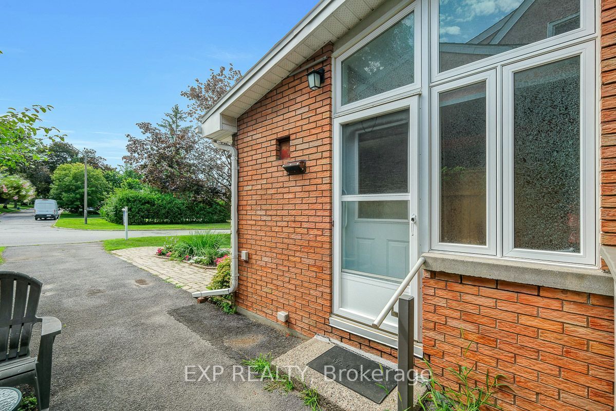 1473 Chomley Crescent Property Photo 38