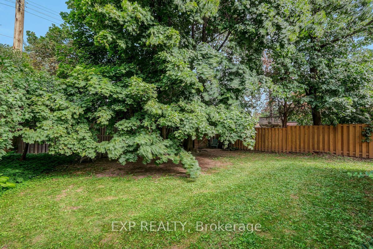 1473 Chomley Crescent Property Photo 41