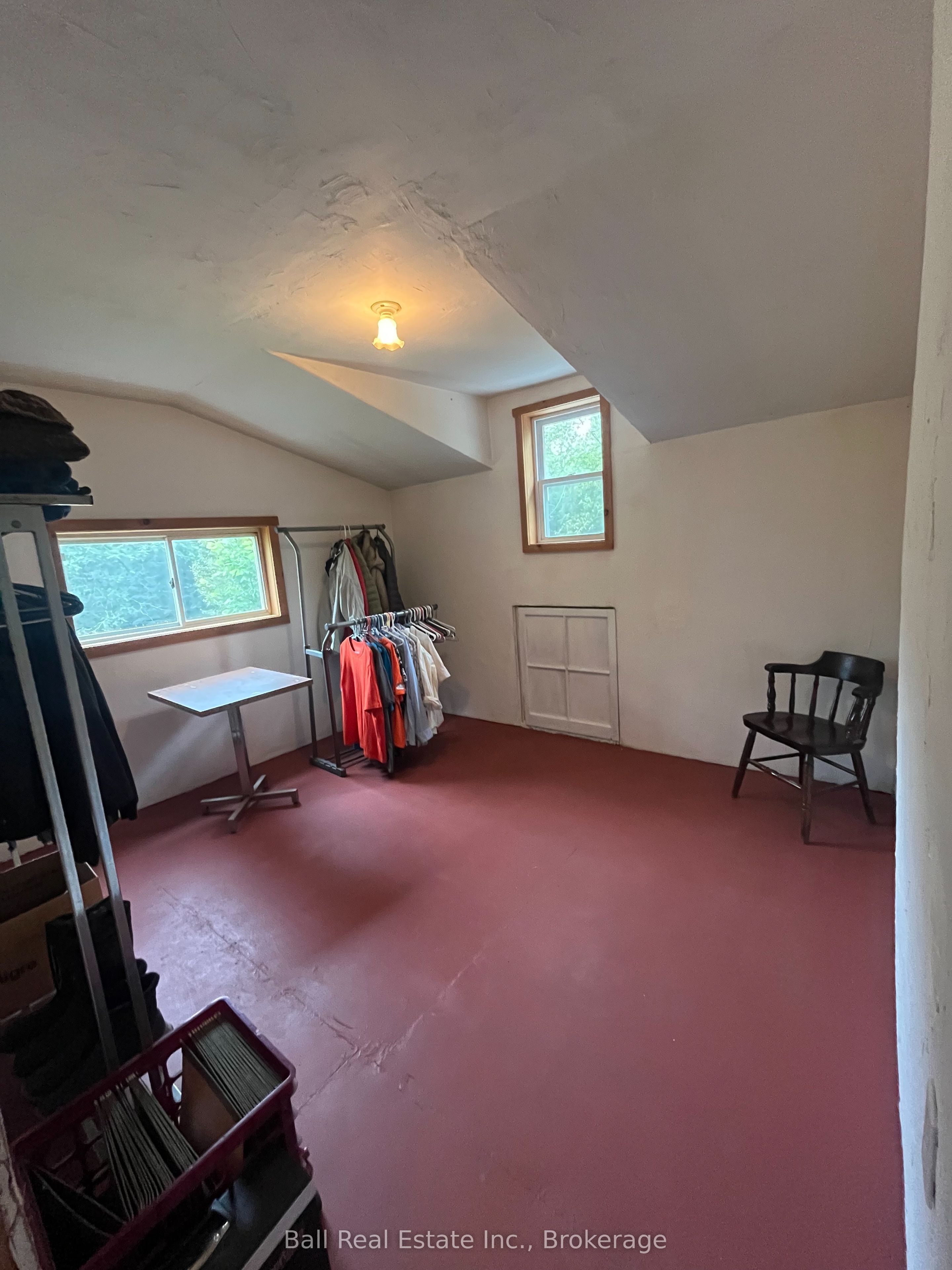 540 Rose Island Road Property Photo 16