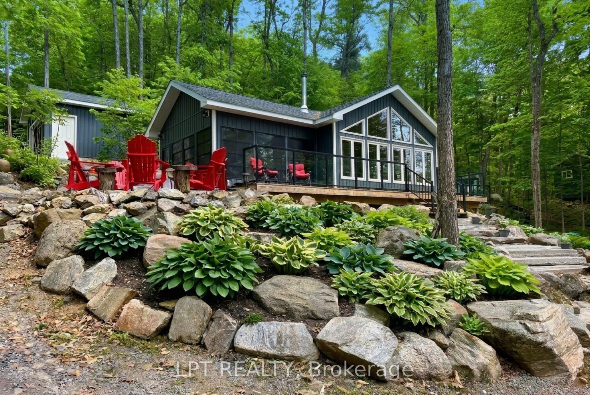 1369 Hipkiss Drive Property Photo 2