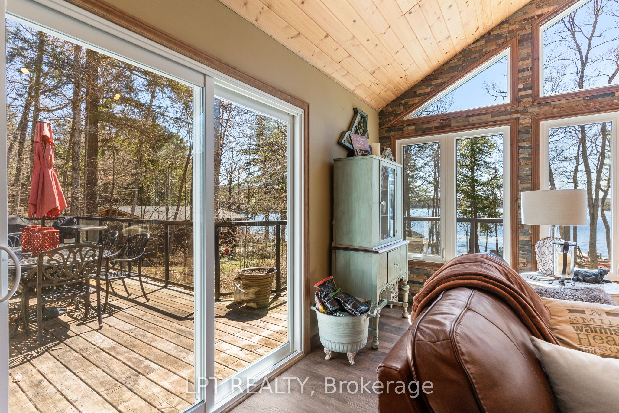 1369 Hipkiss Drive Property Photo 17