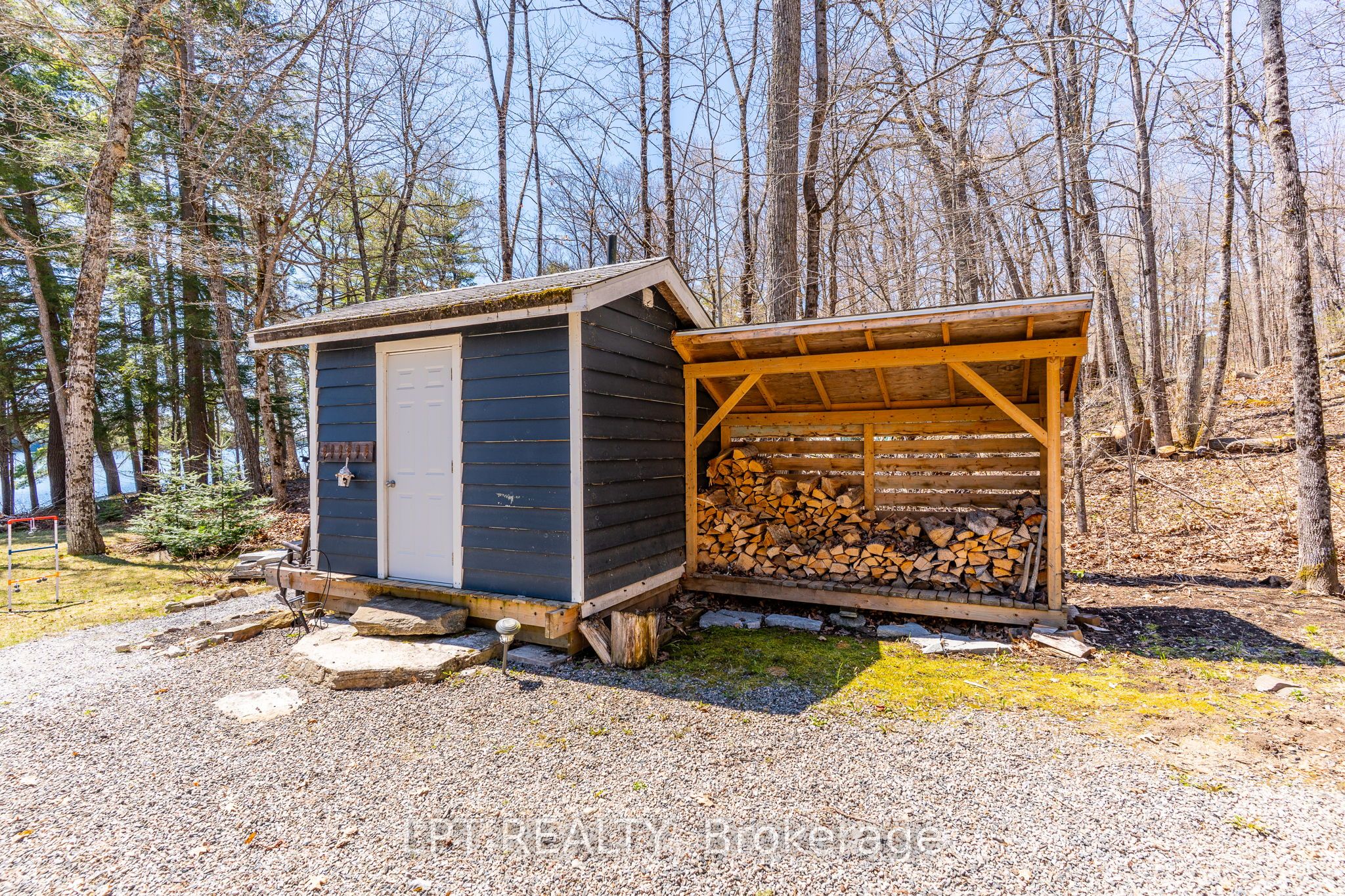 1369 Hipkiss Drive Property Photo 33