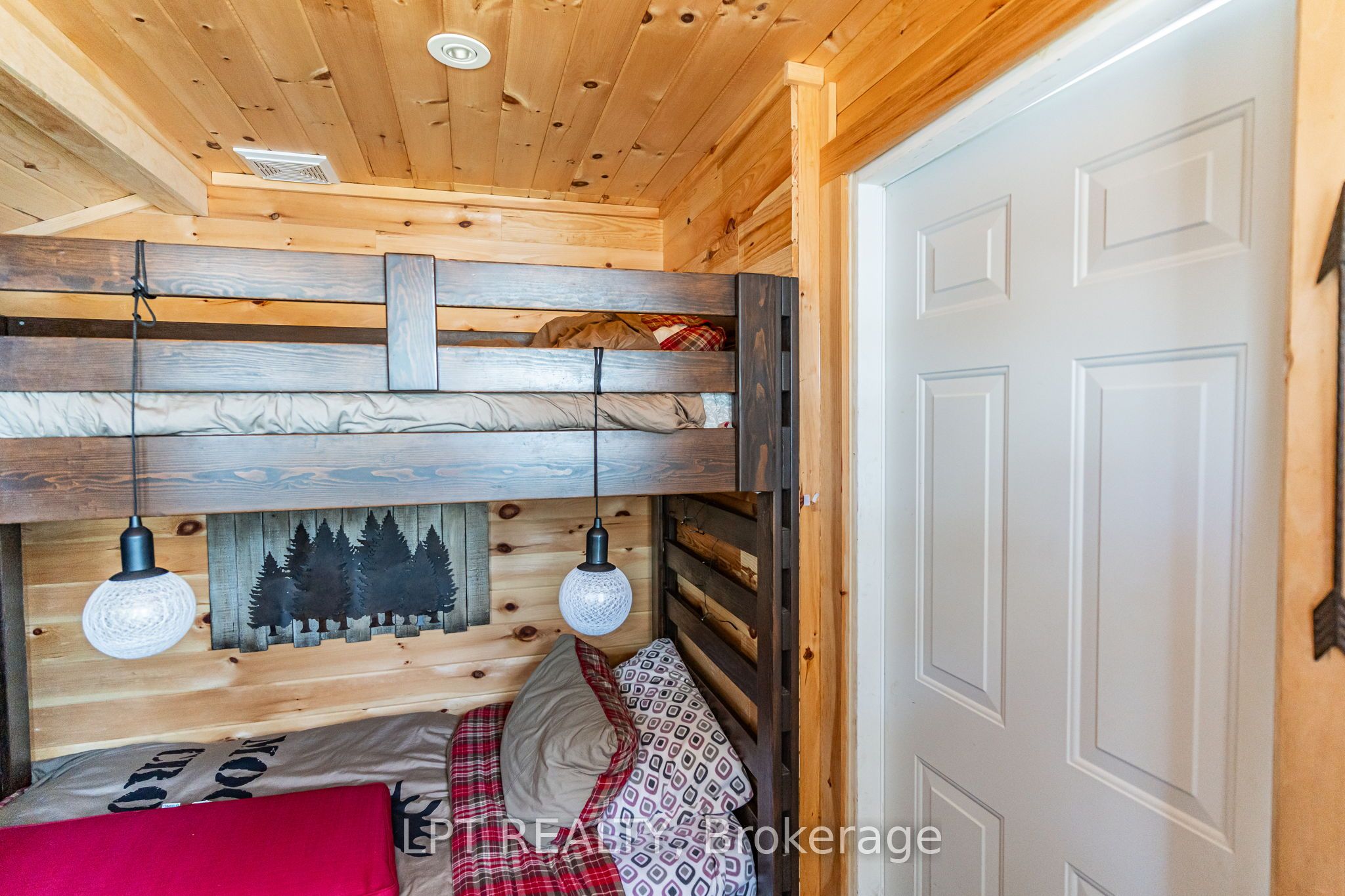 1369 Hipkiss Drive Property Photo 37