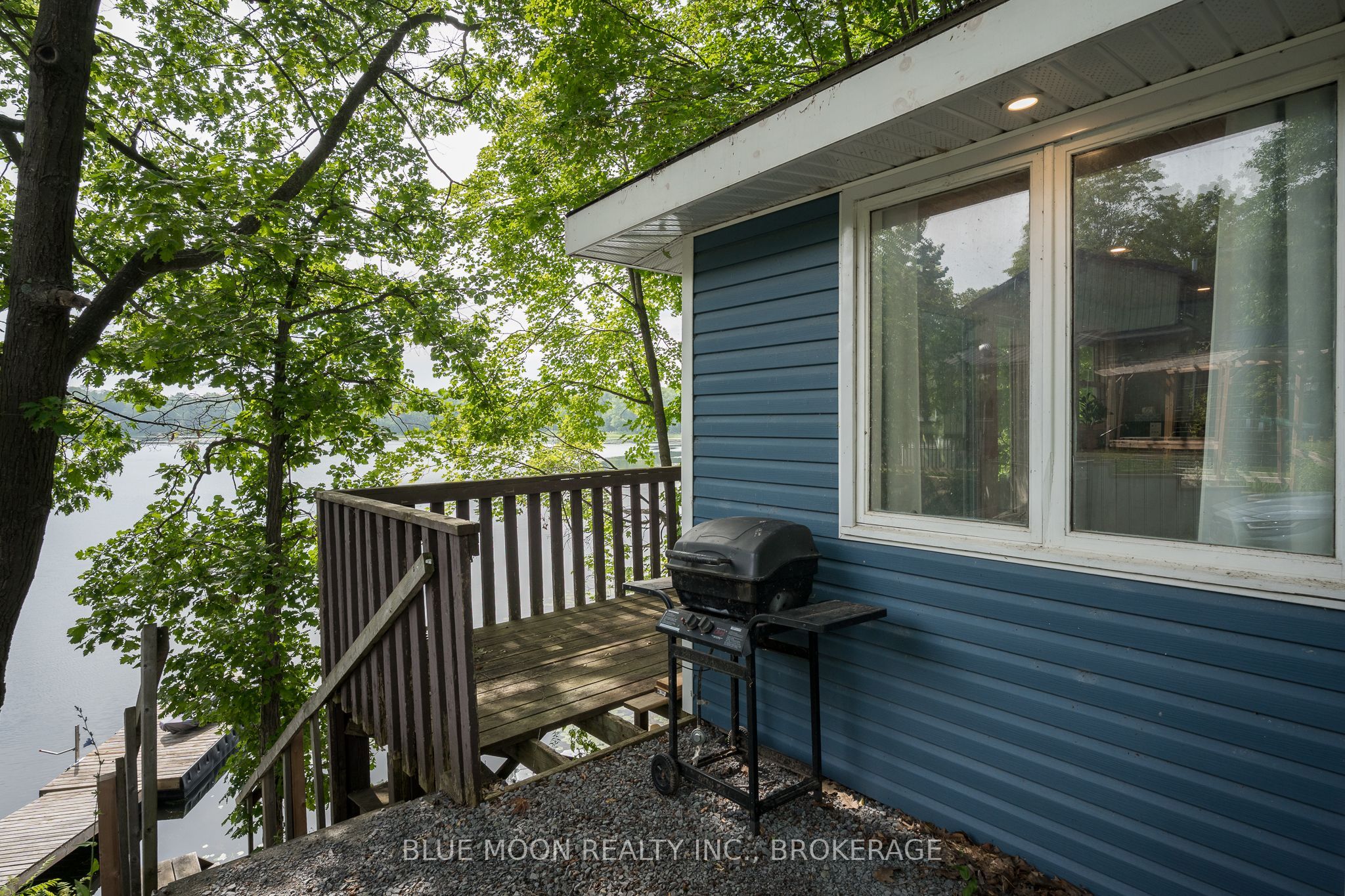 1004 Masonville Road Property Photo 4
