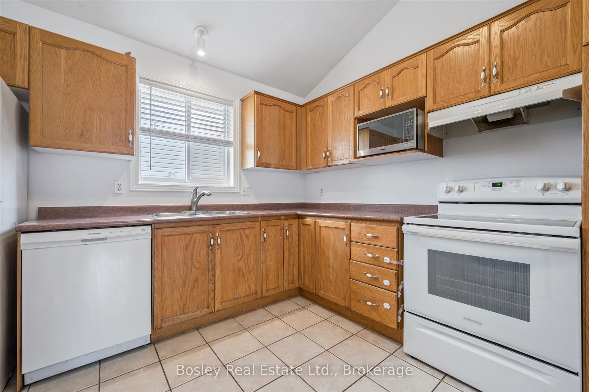 4 Hayward Crescent Property Photo 14